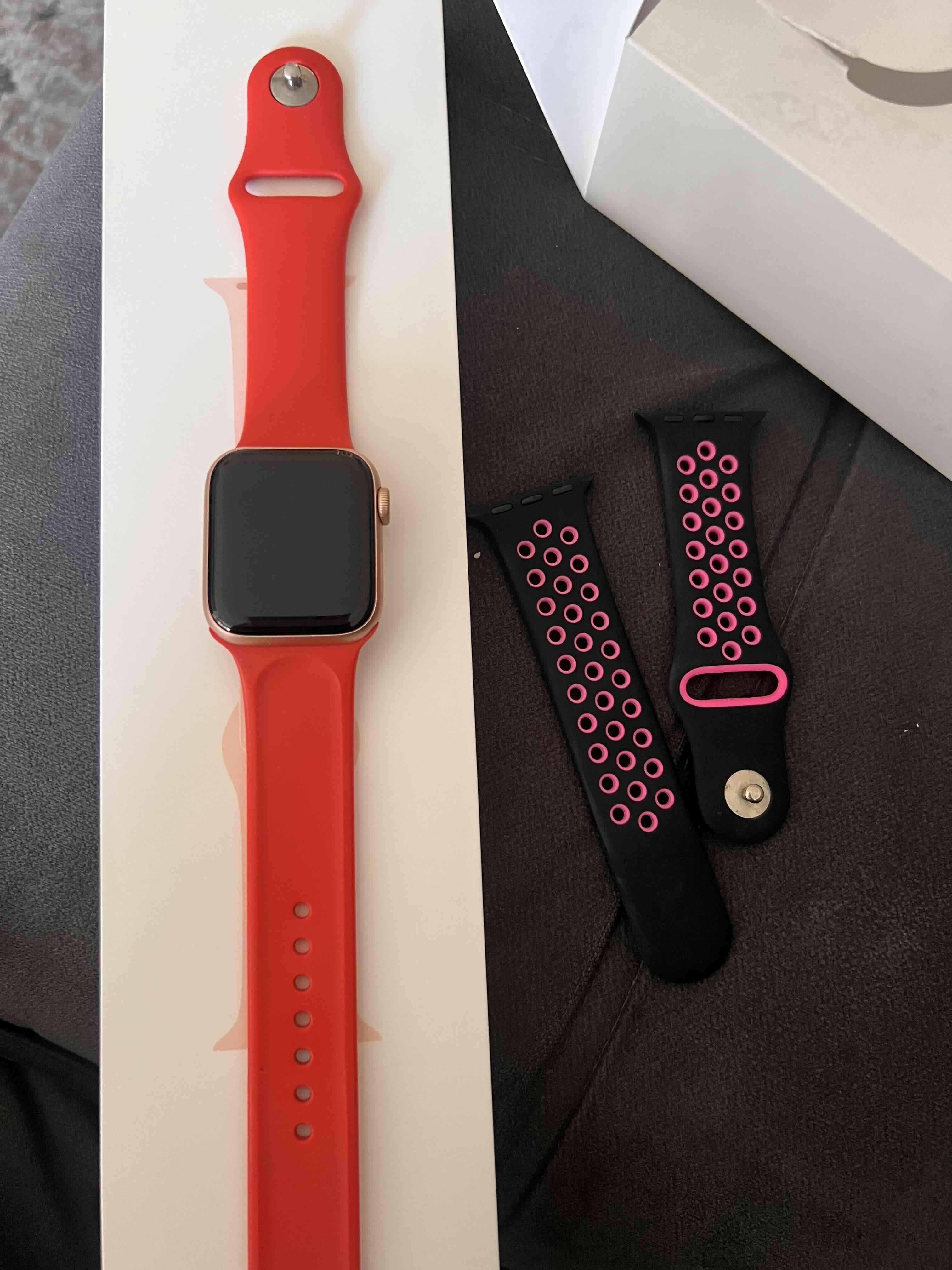 Apple Watch Series 5 40mm Oro - miniatura 2