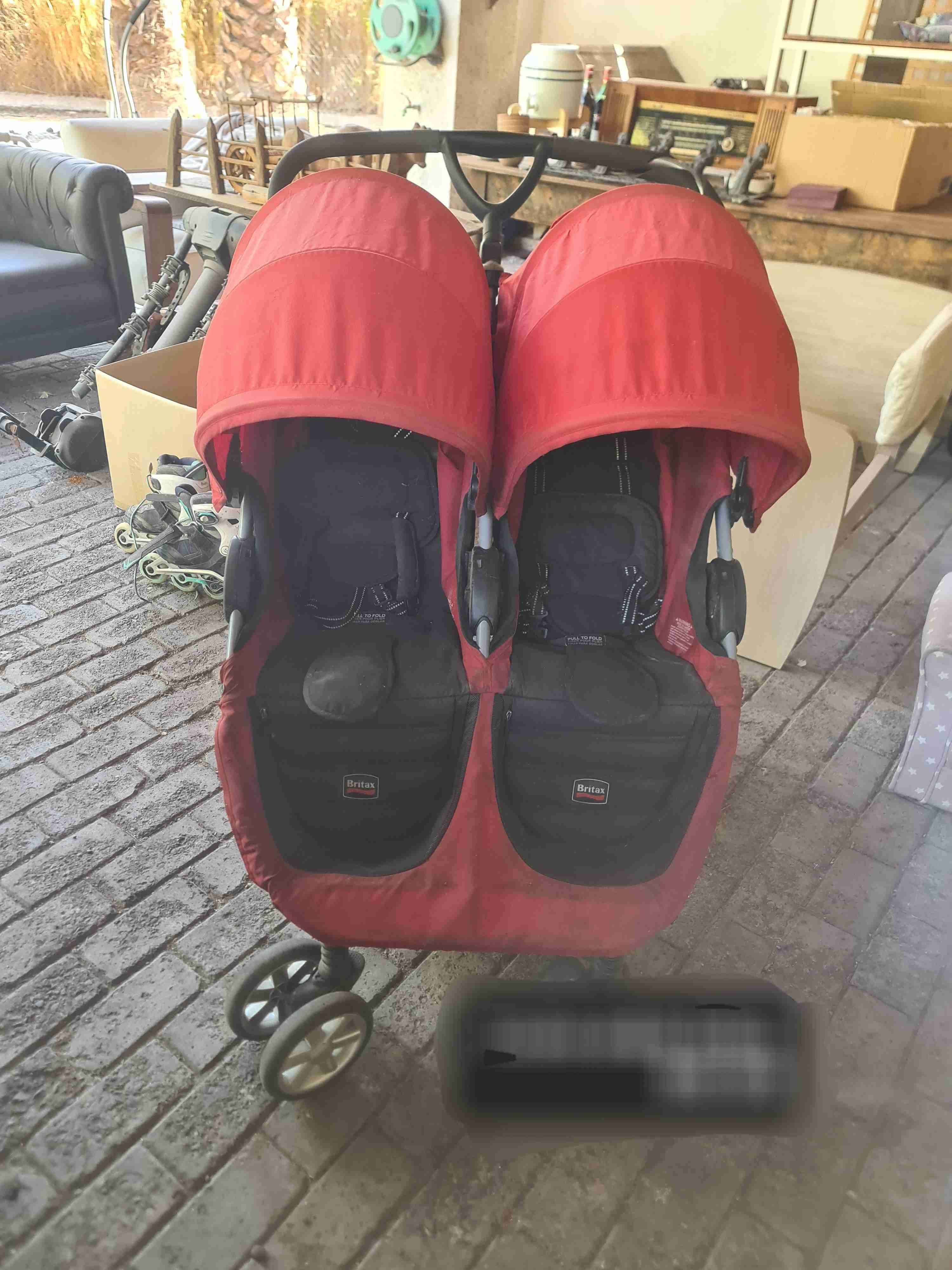 Coche doble rojo Britax