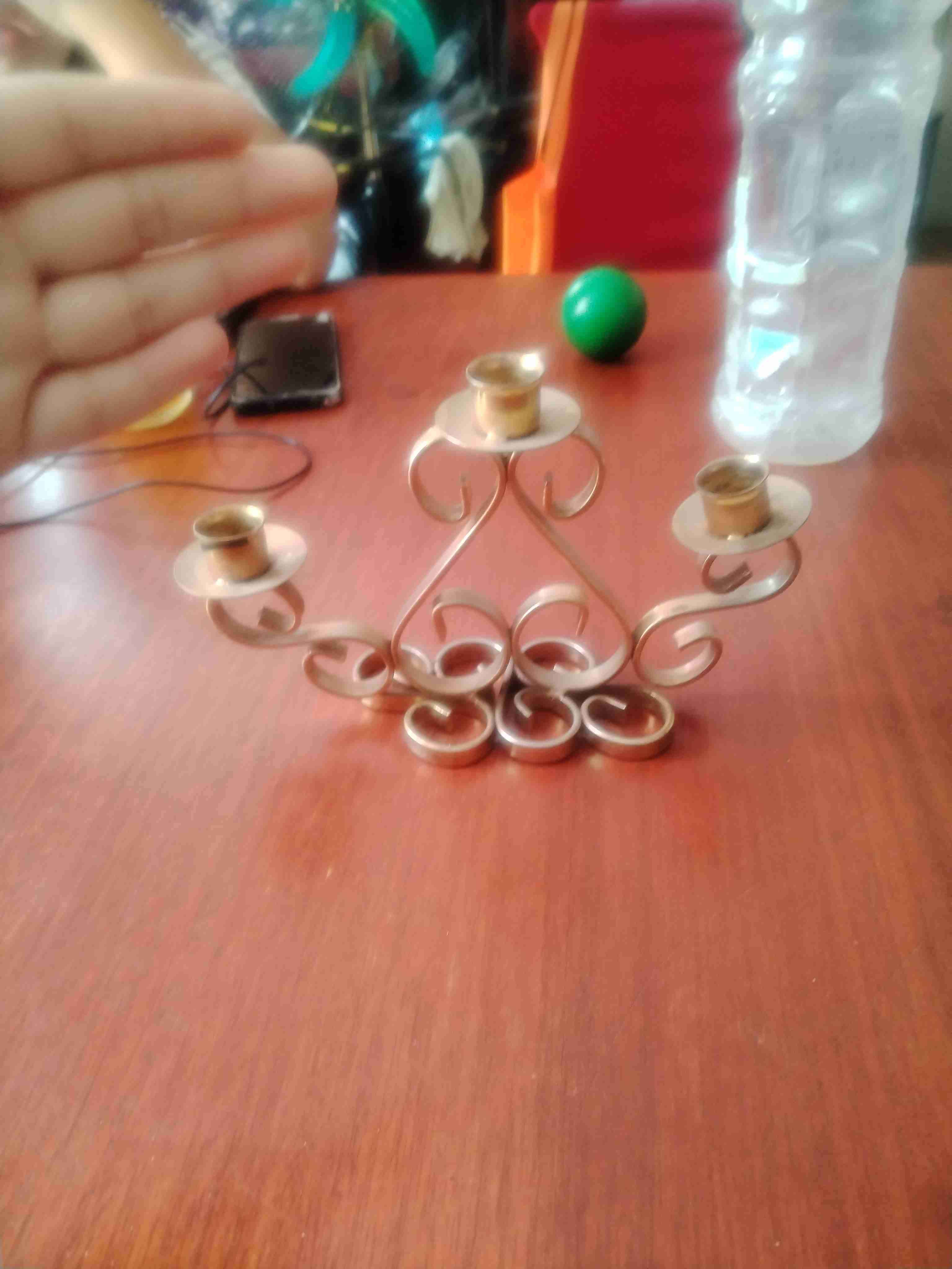 Candelabro de metal dorado - miniatura 3