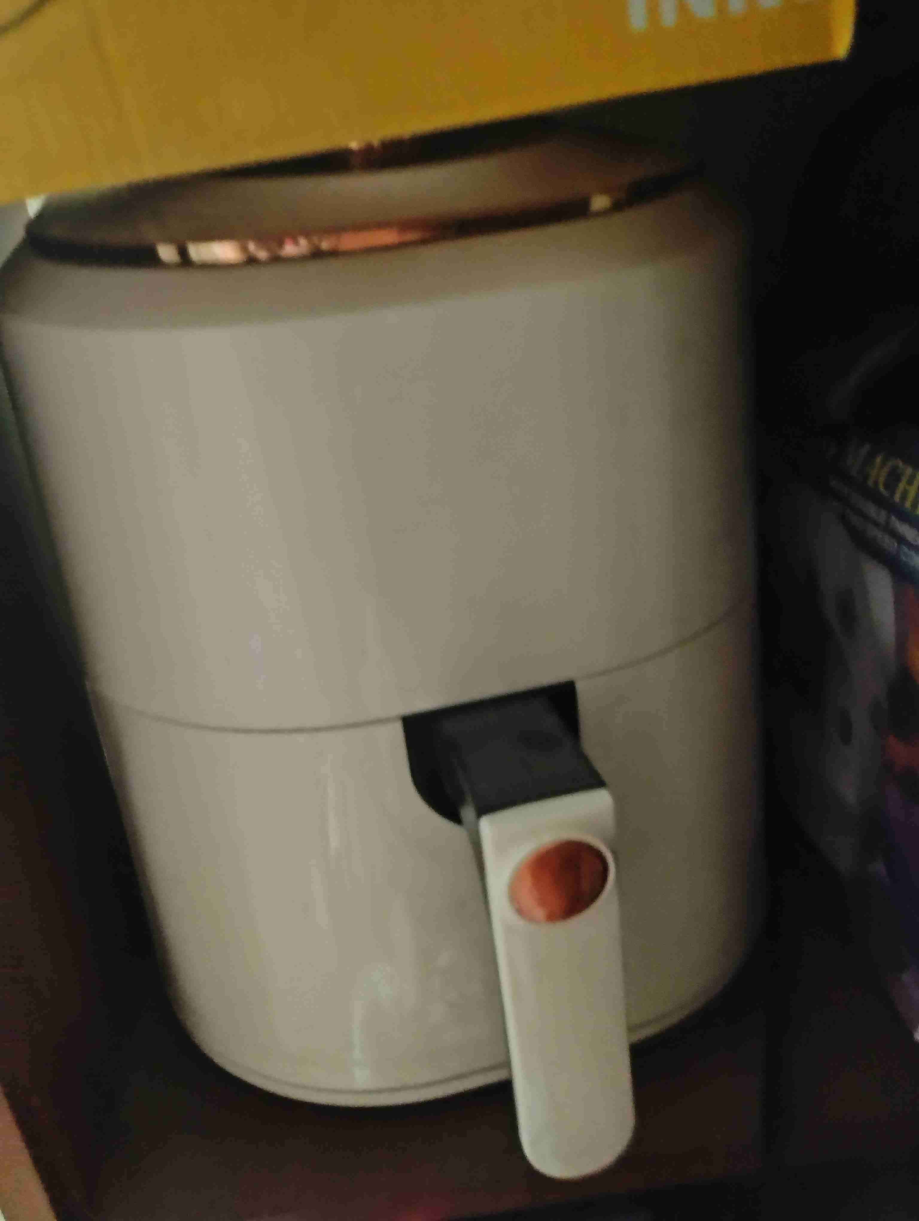 Freidora de aire blanca - miniatura 2