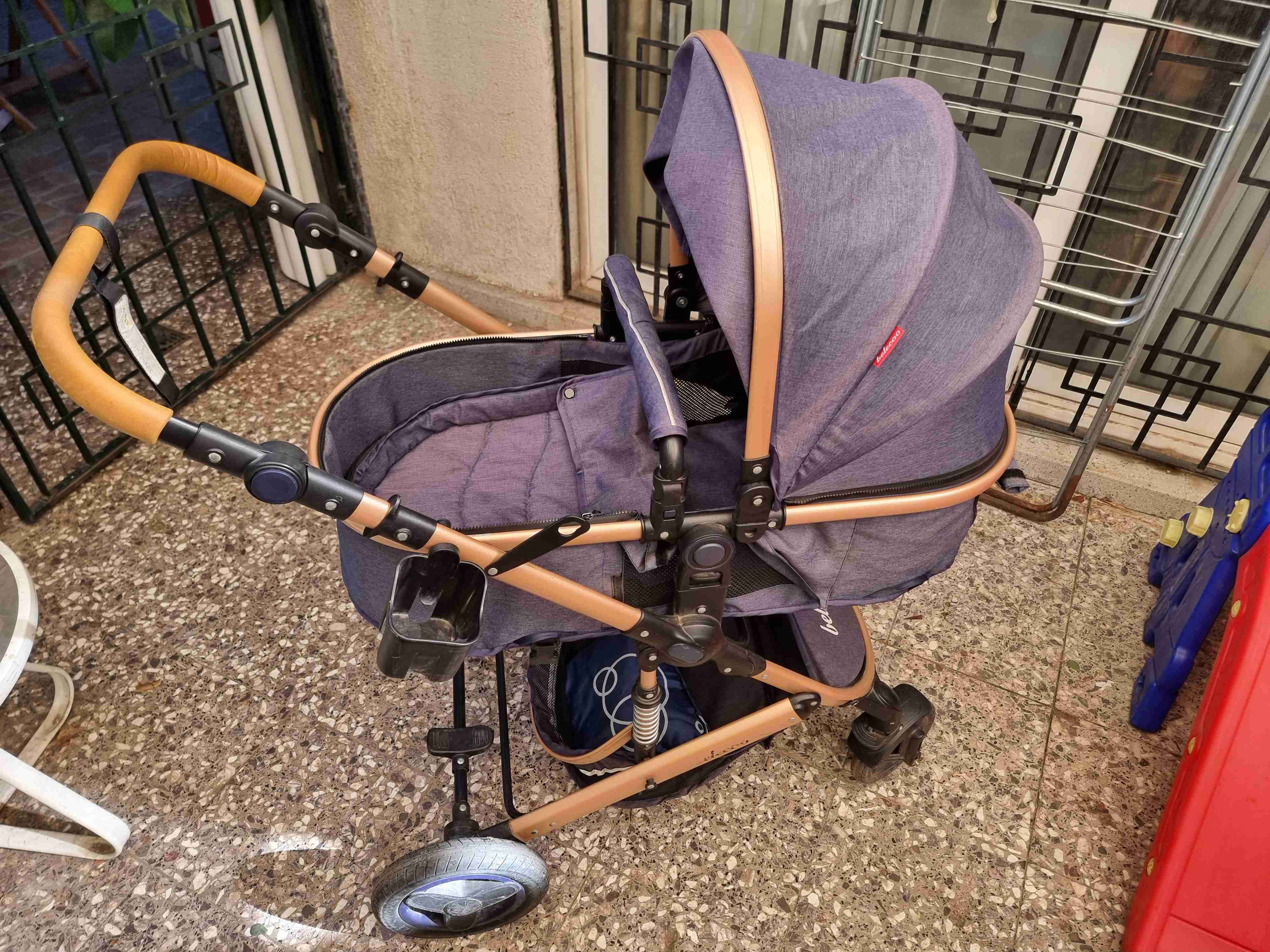 Coche de bebé plegable azul belecco
