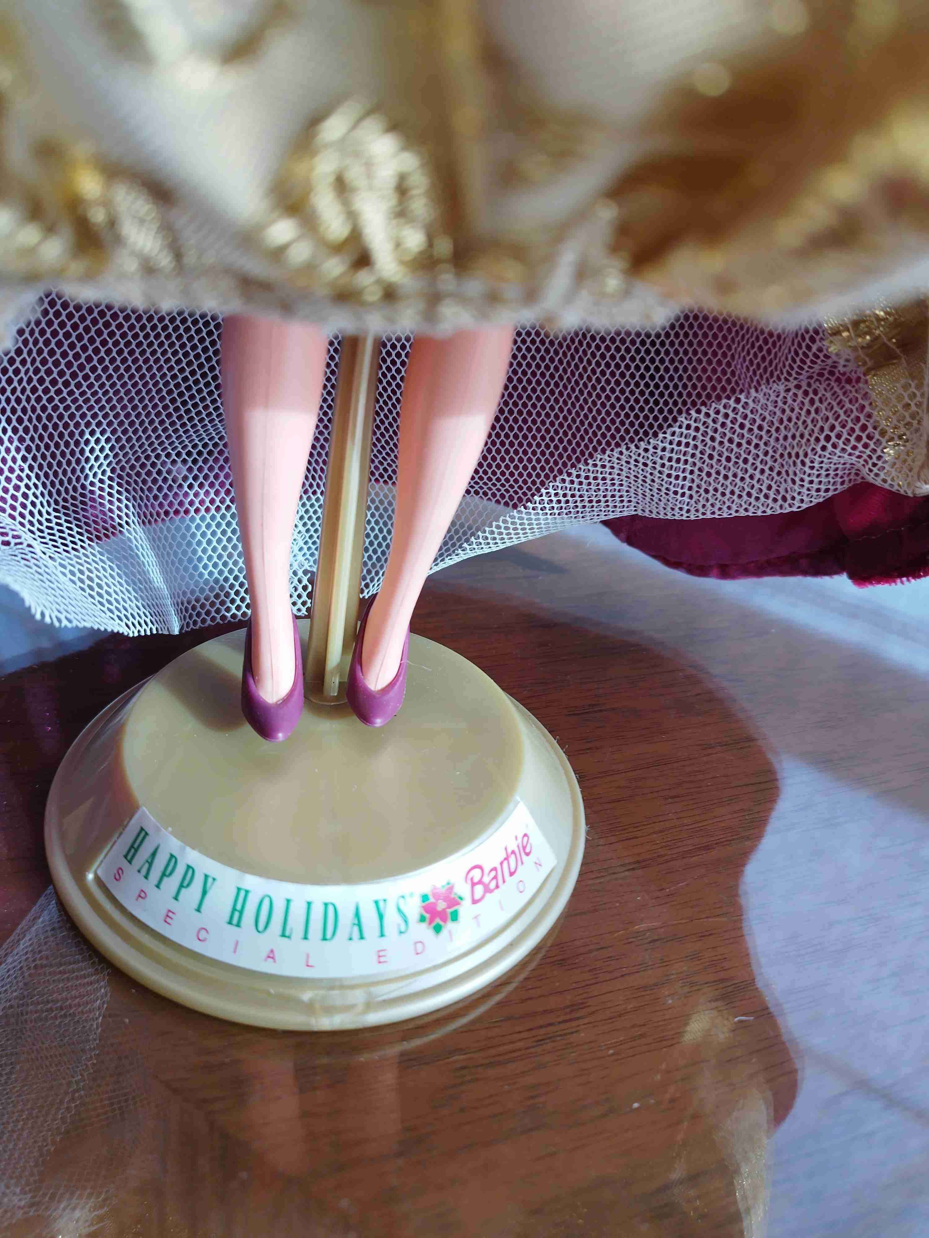 Barbie Edición Muñeca de colección con vestido roj - miniatura 5