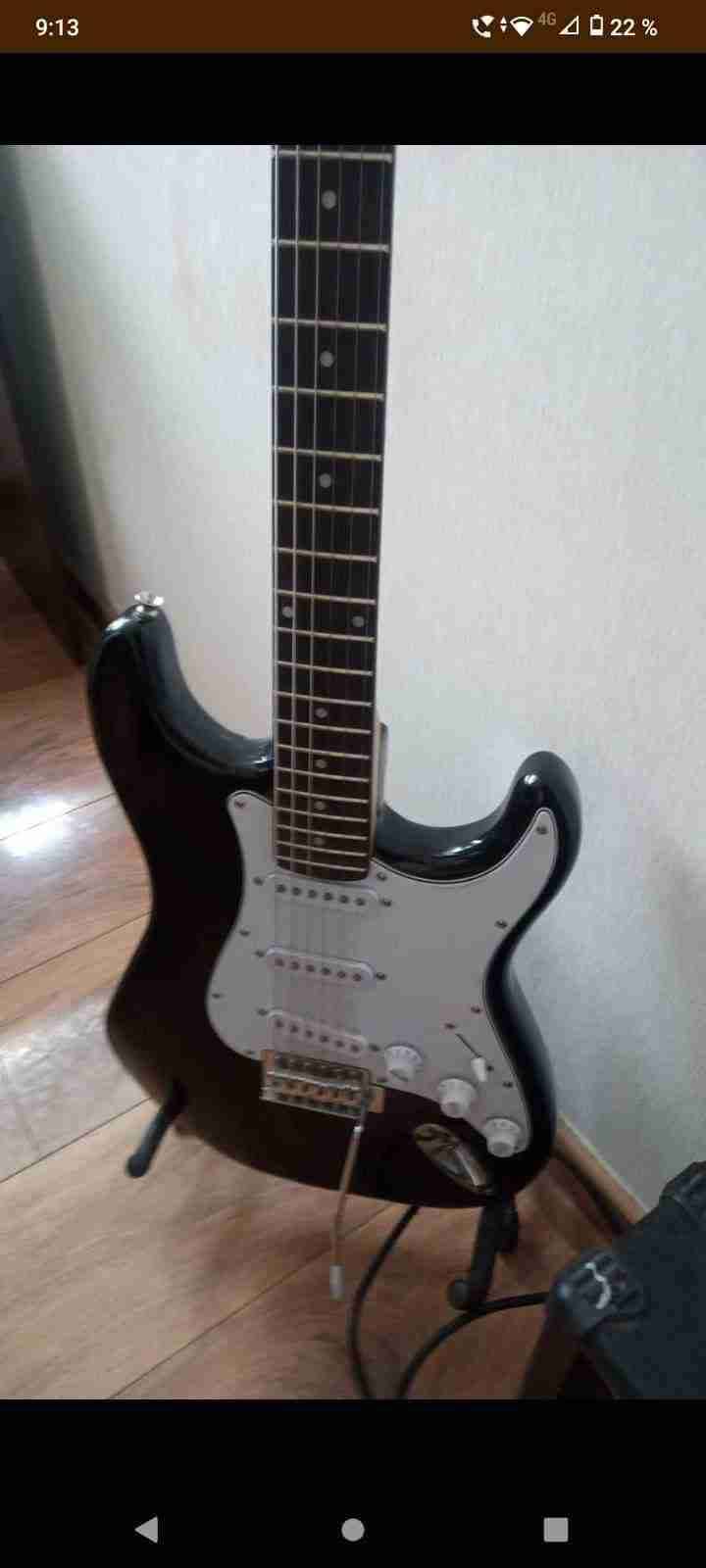 Guitarra eléctrica con Amplificador marca Freeman - miniatura 3