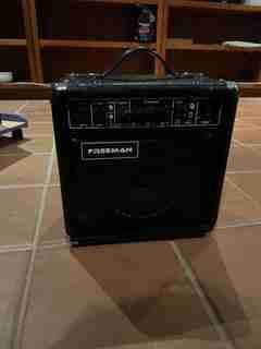 Guitarra eléctrica con Amplificador marca Freeman - miniatura 5