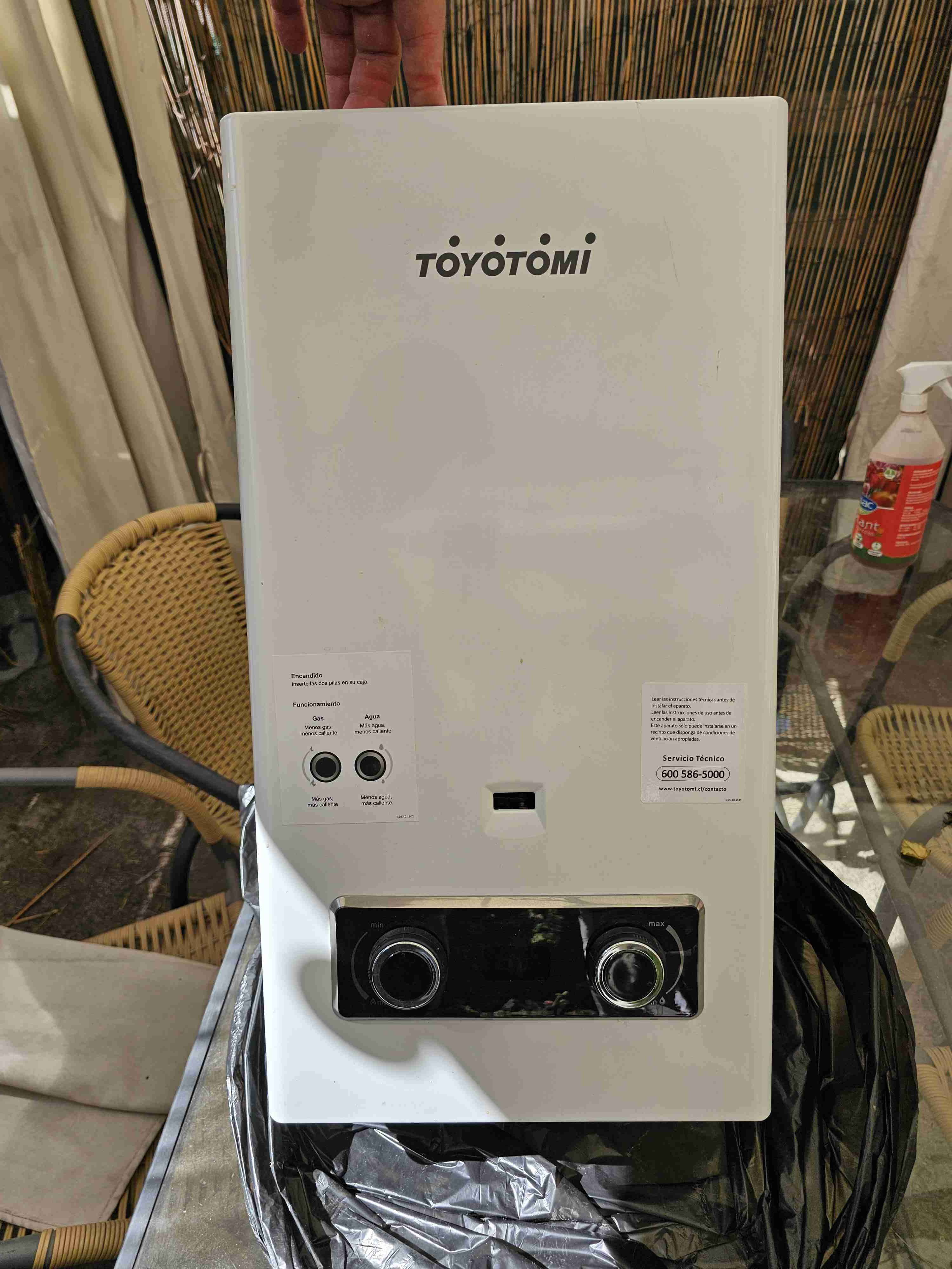 Calefont Toyotomi sin salida