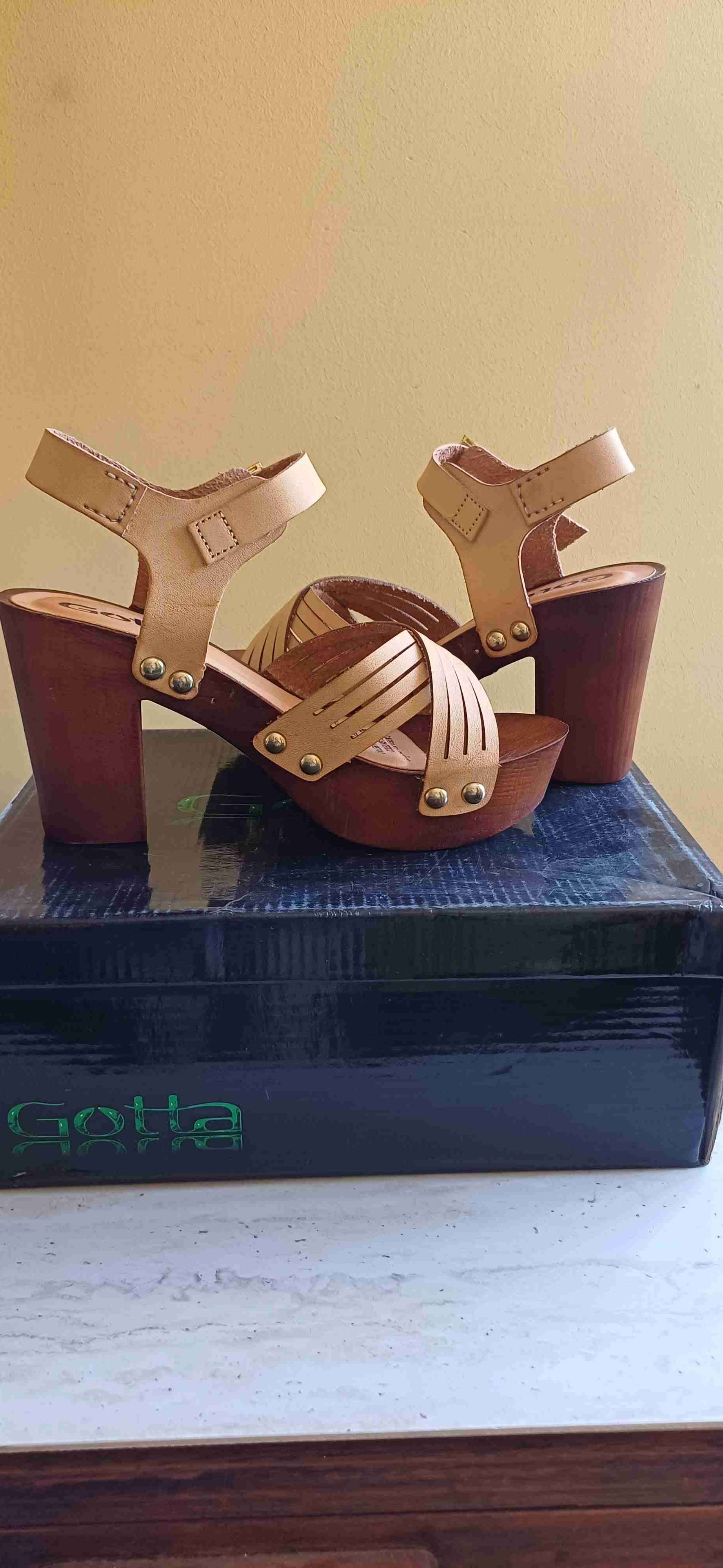 Sandalias de tacón N35