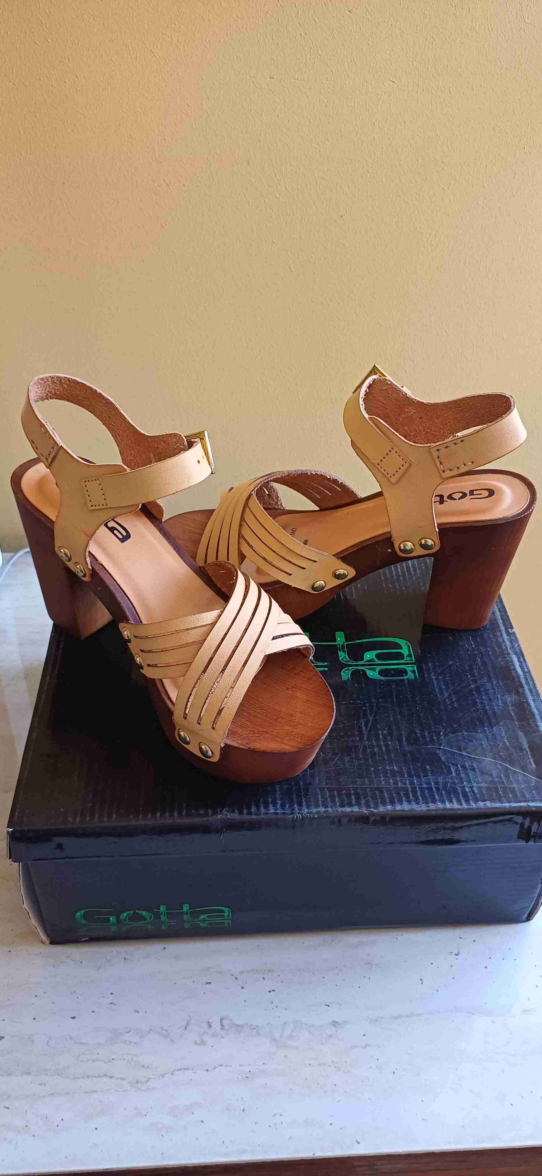 Sandalias de tacón N35 - miniatura 2