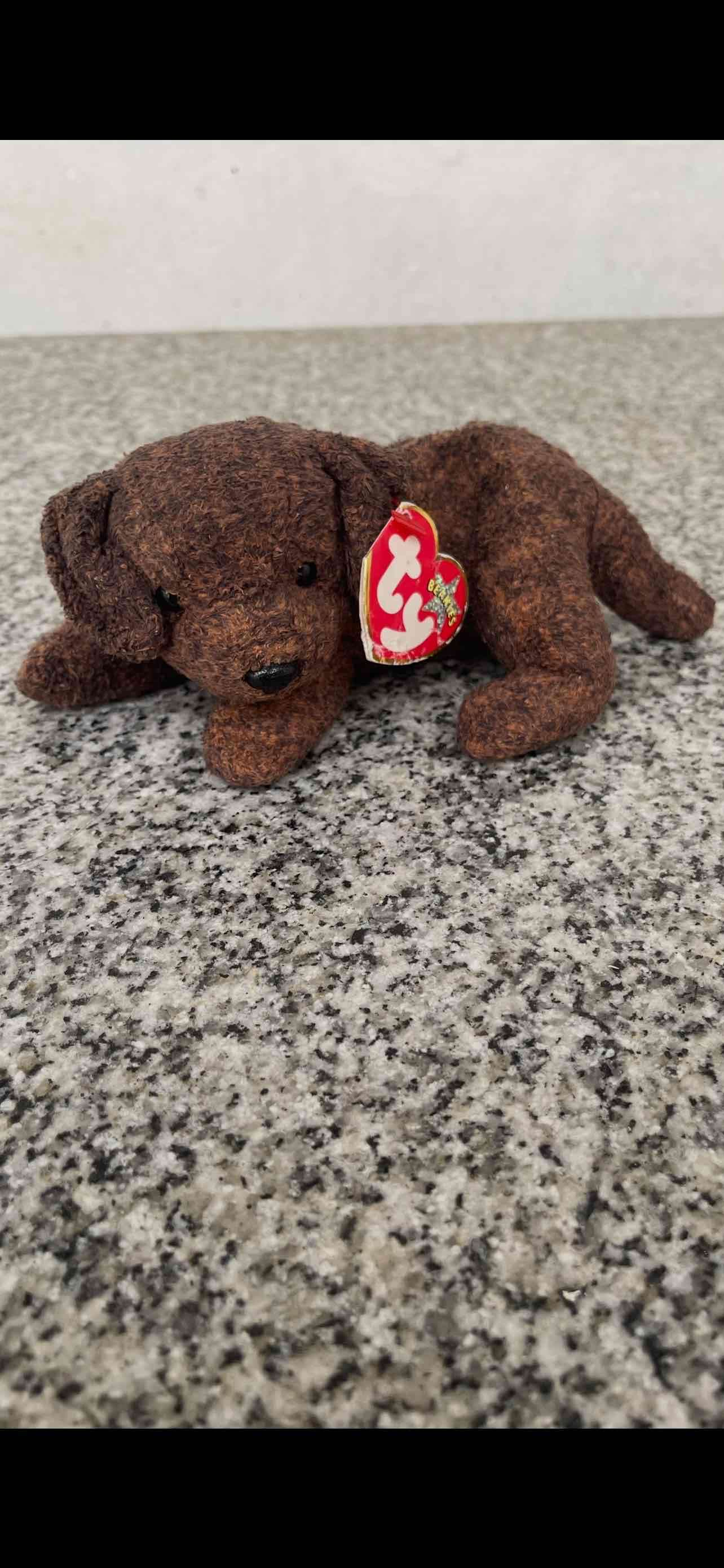 Peluche perro marrón