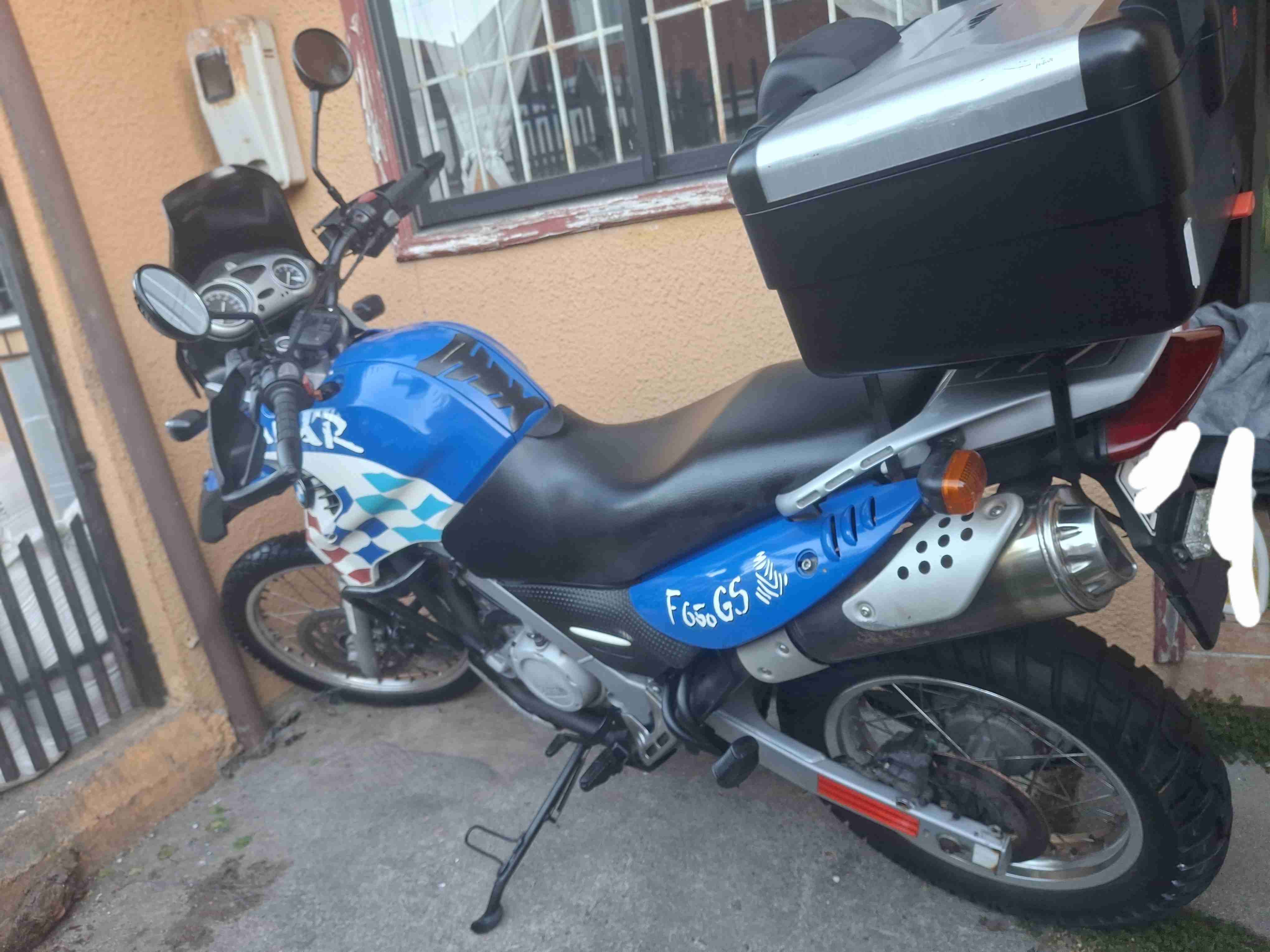 Moto BMW F650 GS Dakar - miniatura 3