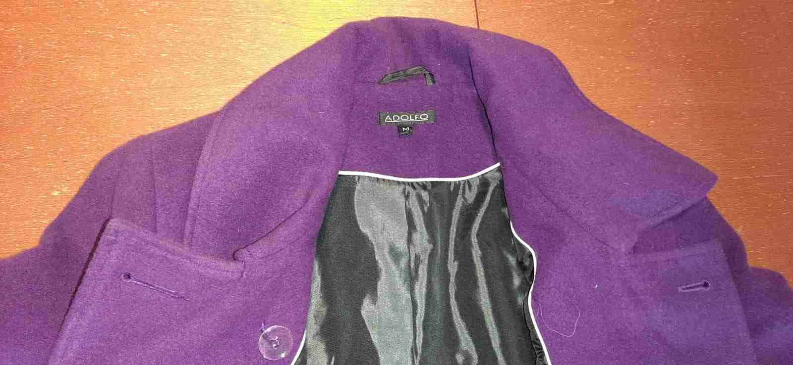 Chaqueta morada elegante - miniatura 3