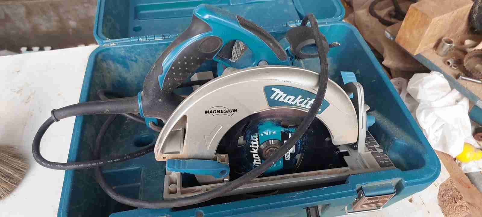 Sierra Circular Makita 5007MG 185mm - miniatura 2