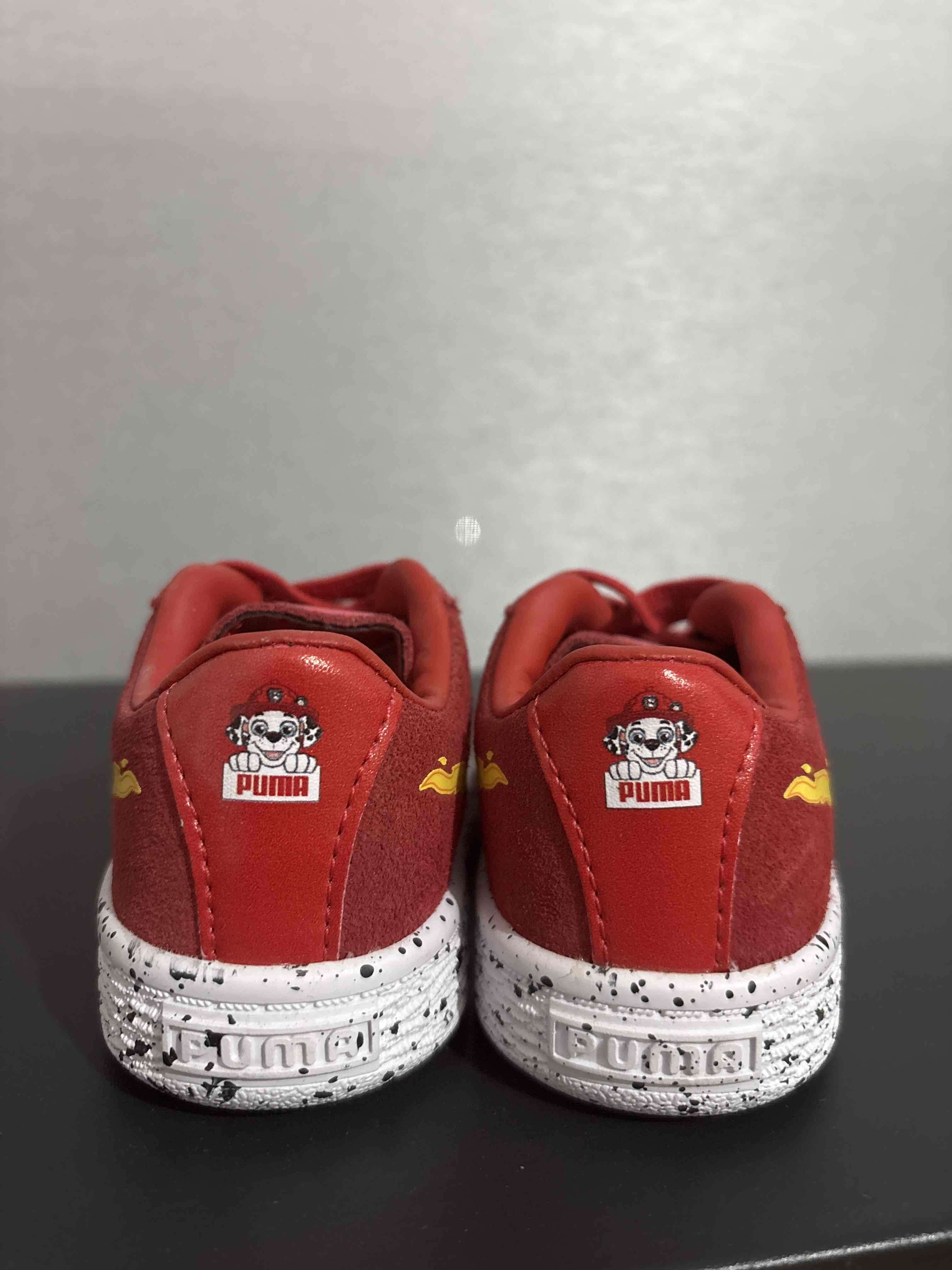 Zapatillas rojas infantiles Puma - miniatura 2
