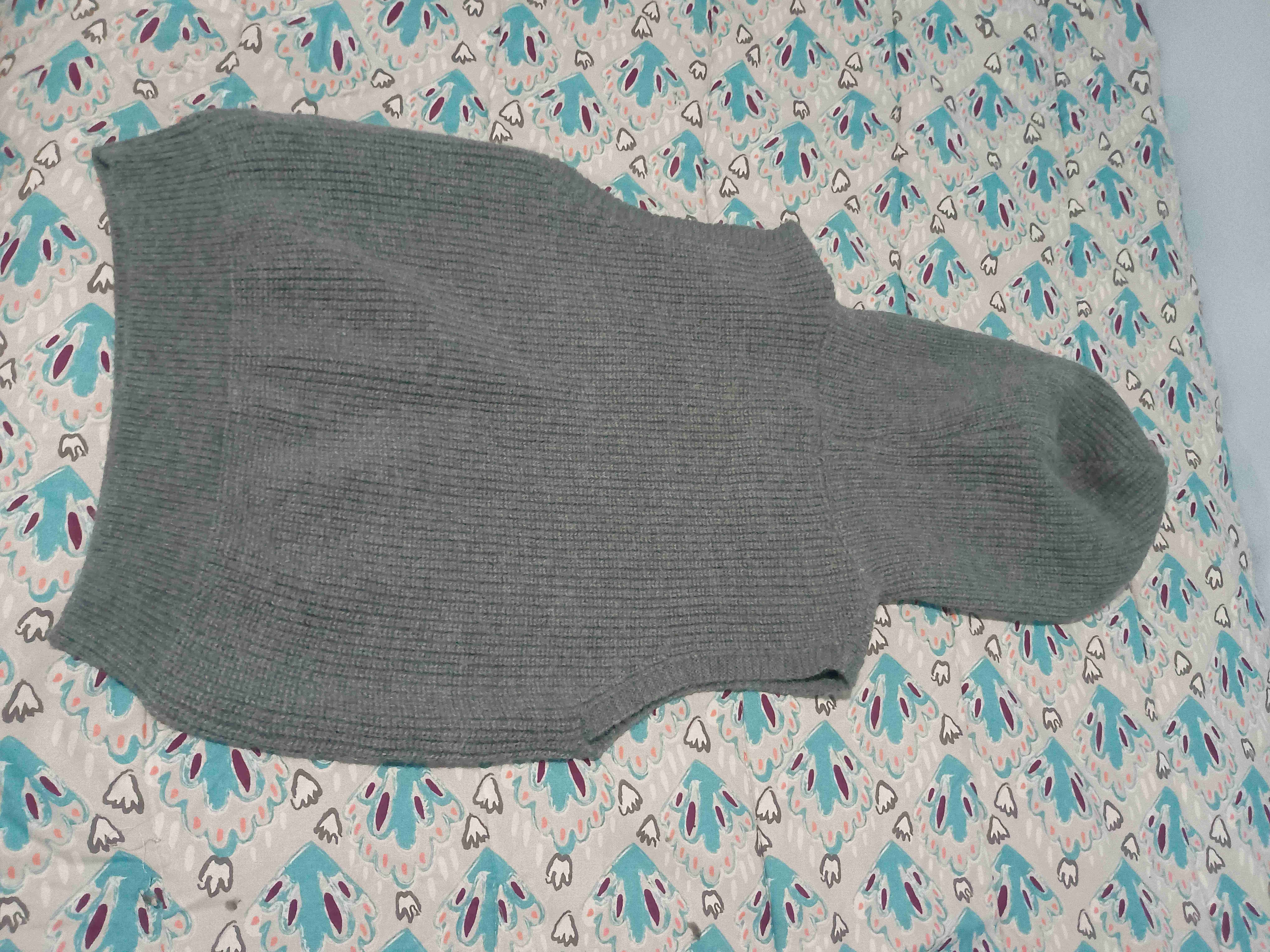 Chaleco de lana sin mangas gris - miniatura 3