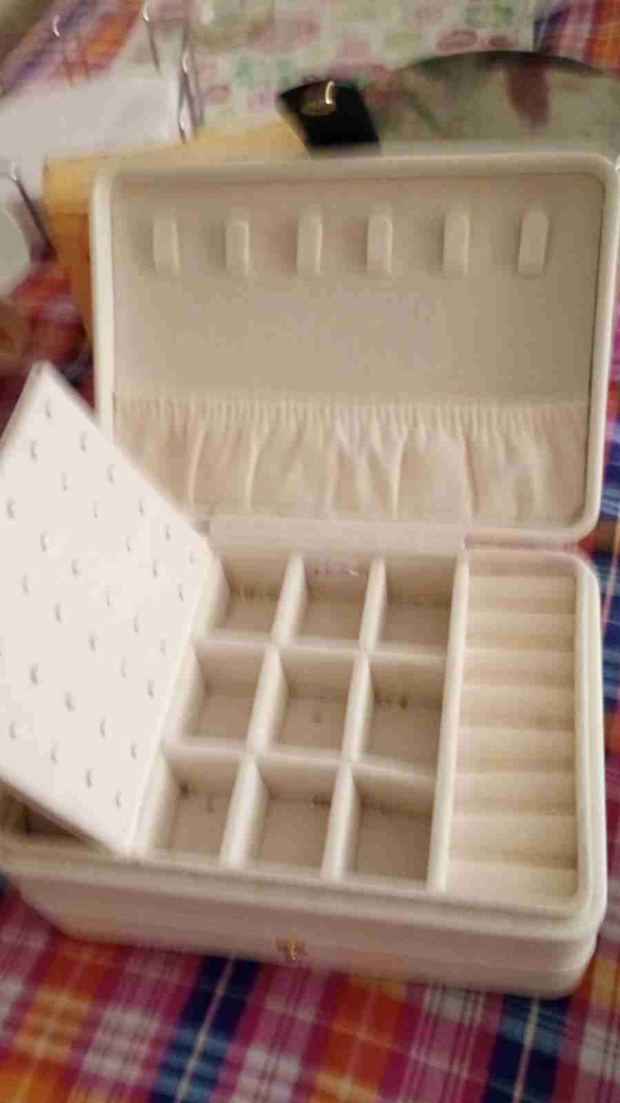 Joyero blanco con compartimentos - miniatura 3