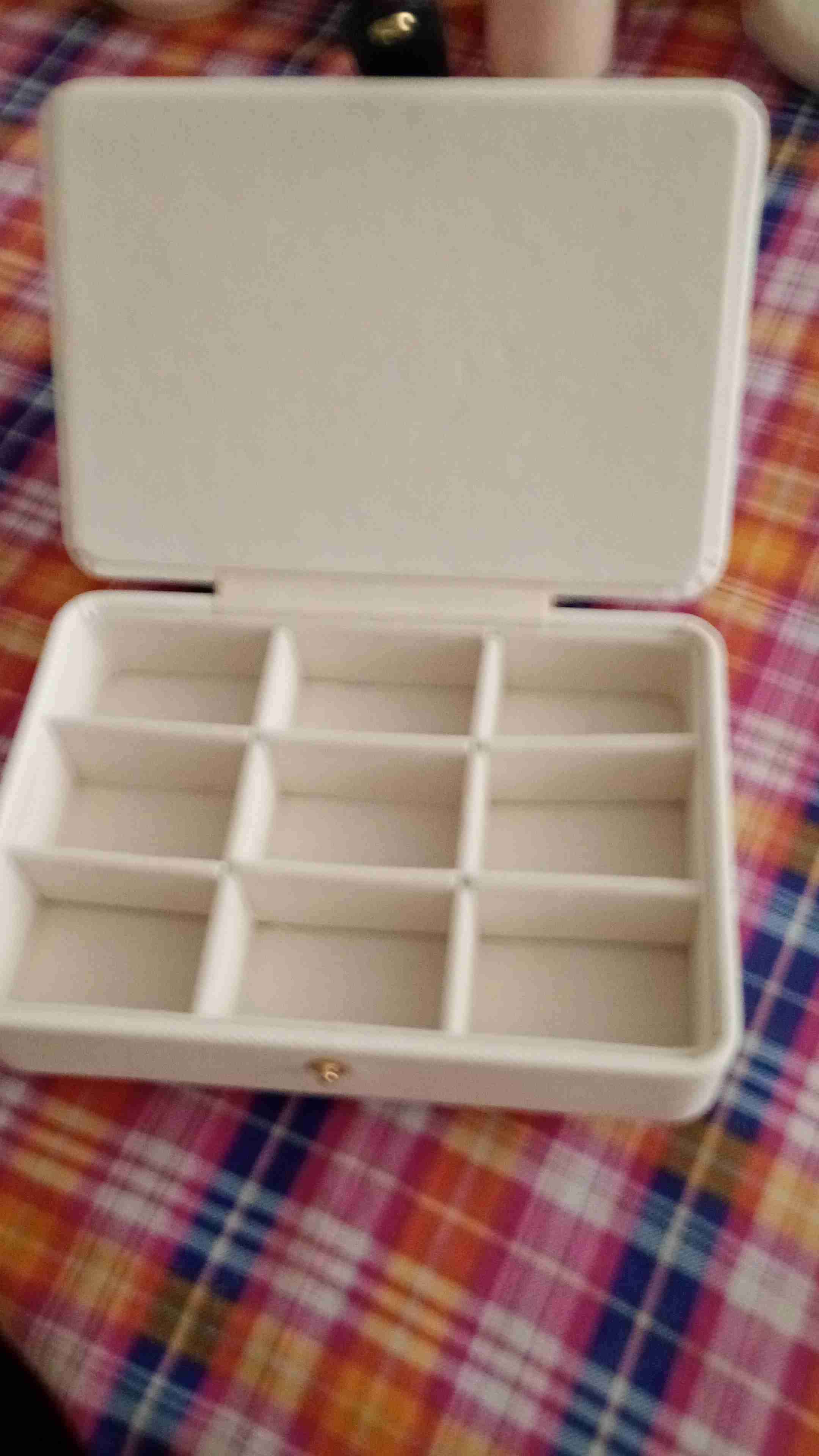 Joyero blanco con compartimentos - miniatura 4