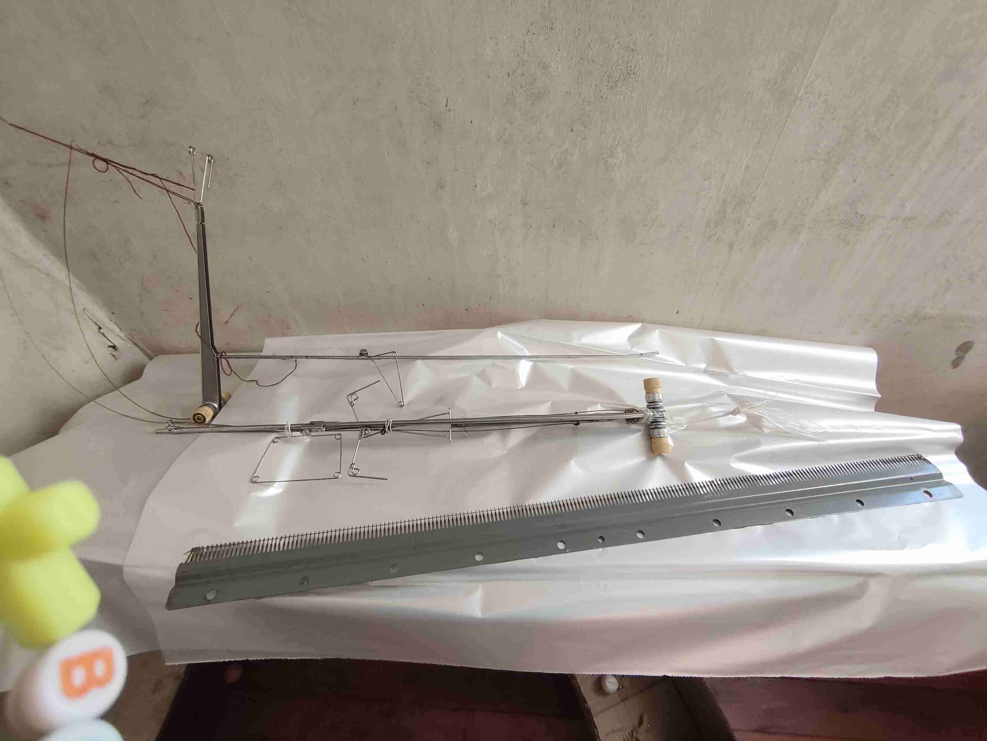 Máquina de tejer Singer vintage - miniatura 2