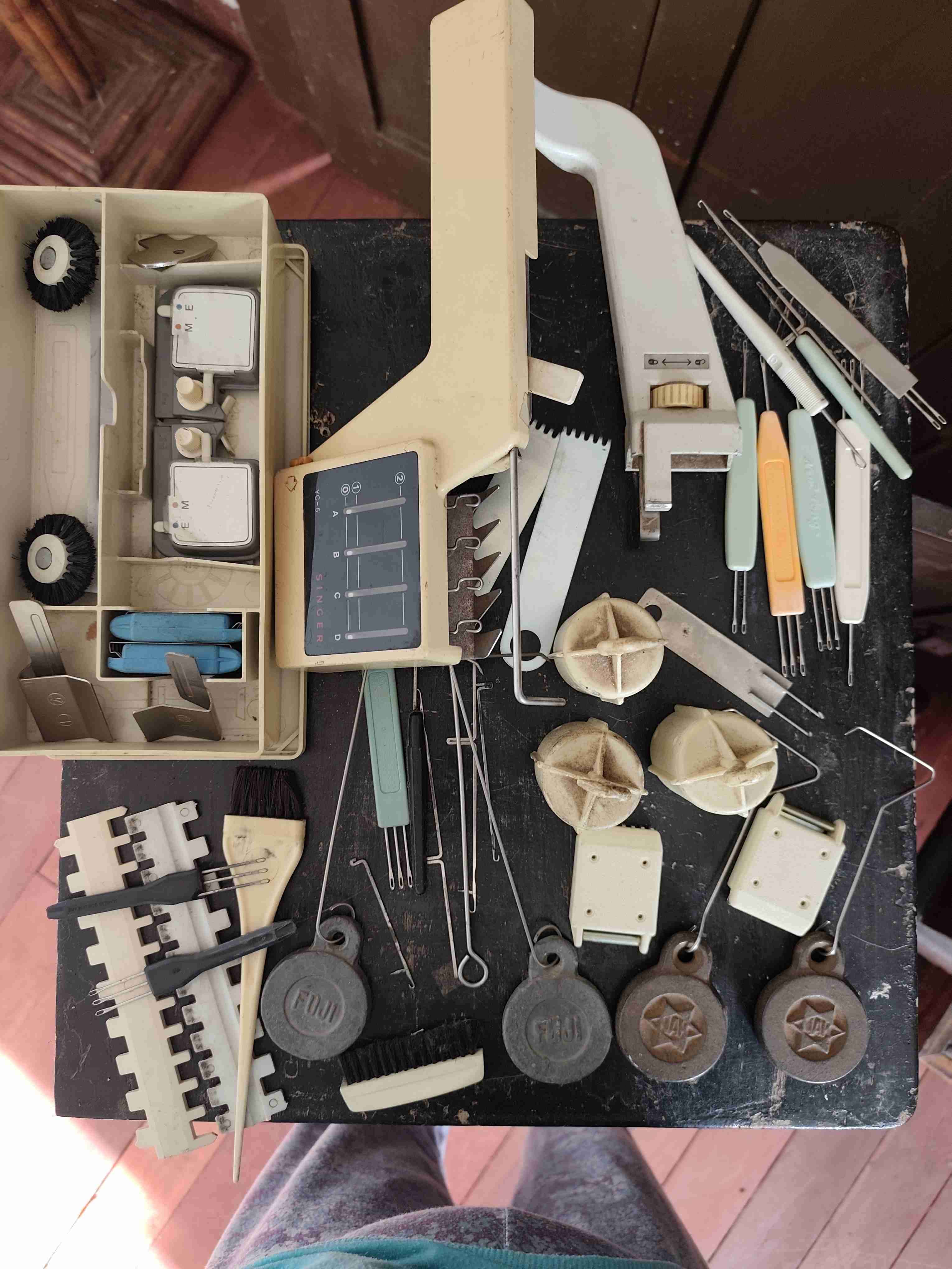 Máquina de tejer Singer vintage - miniatura 4