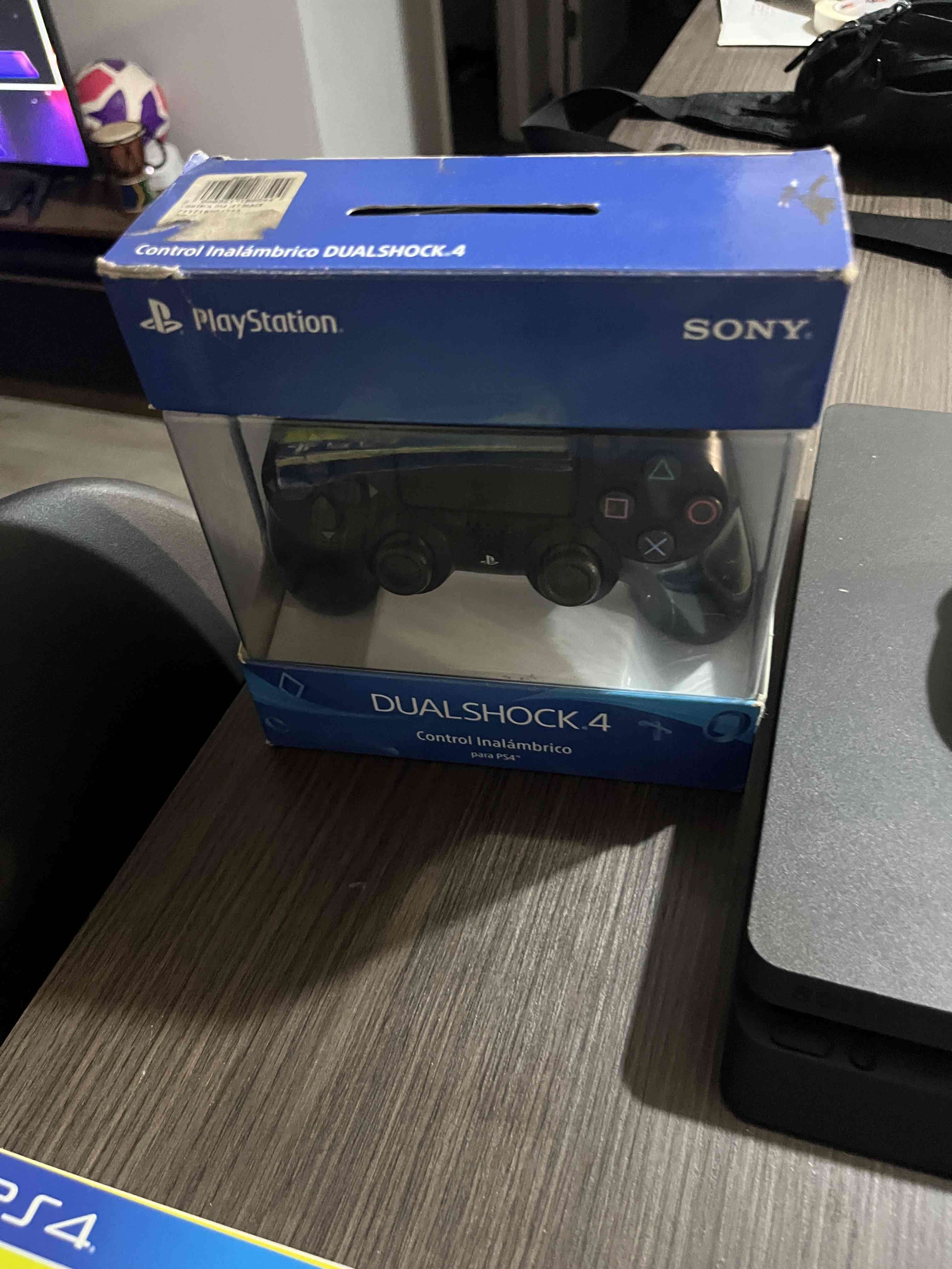 PS4 1TB + 2 Controles + 8 Juegos + Disco Ex 2TB - miniatura 5