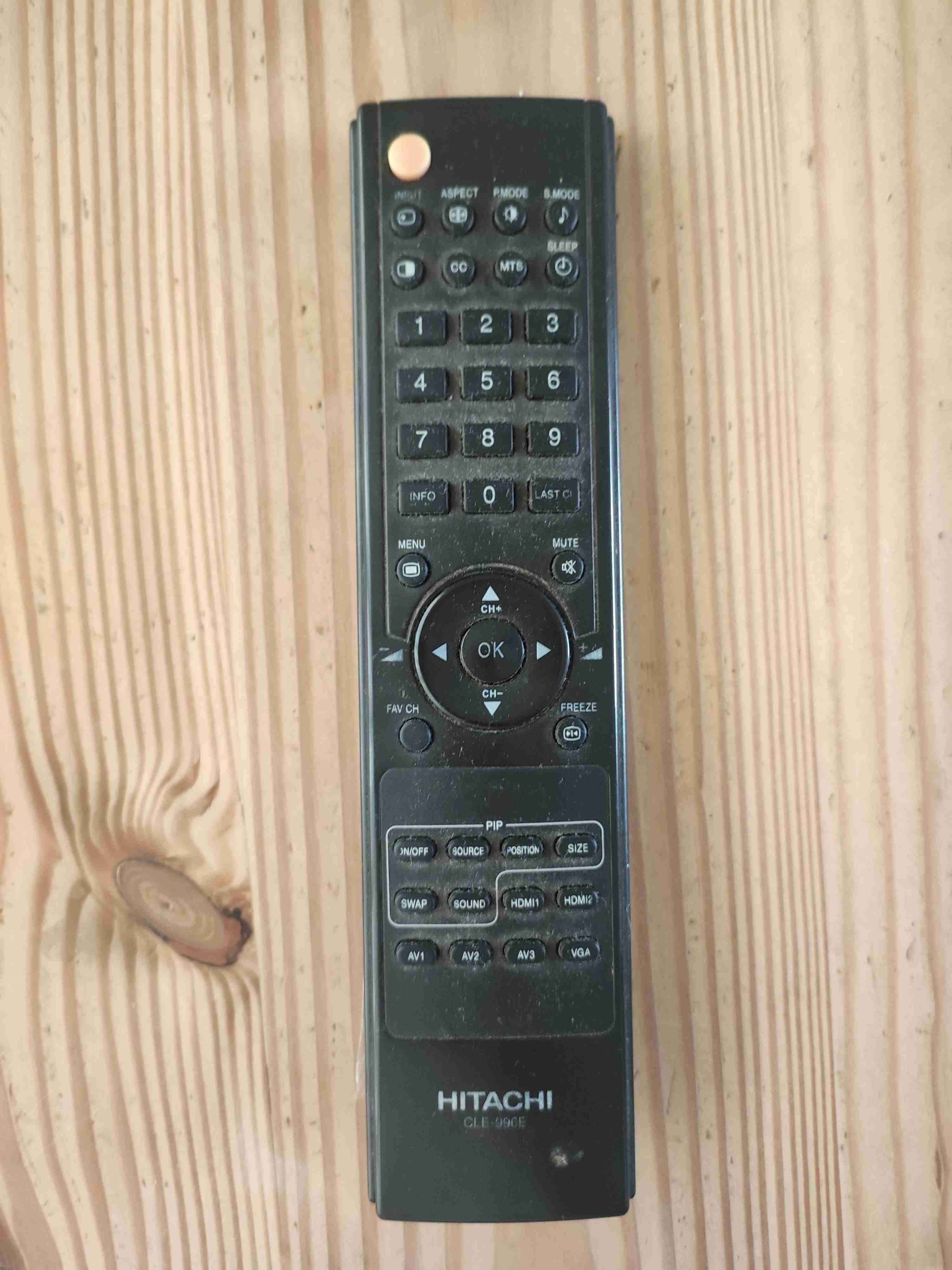 Televisor Hitachi de pantalla plana - miniatura 5
