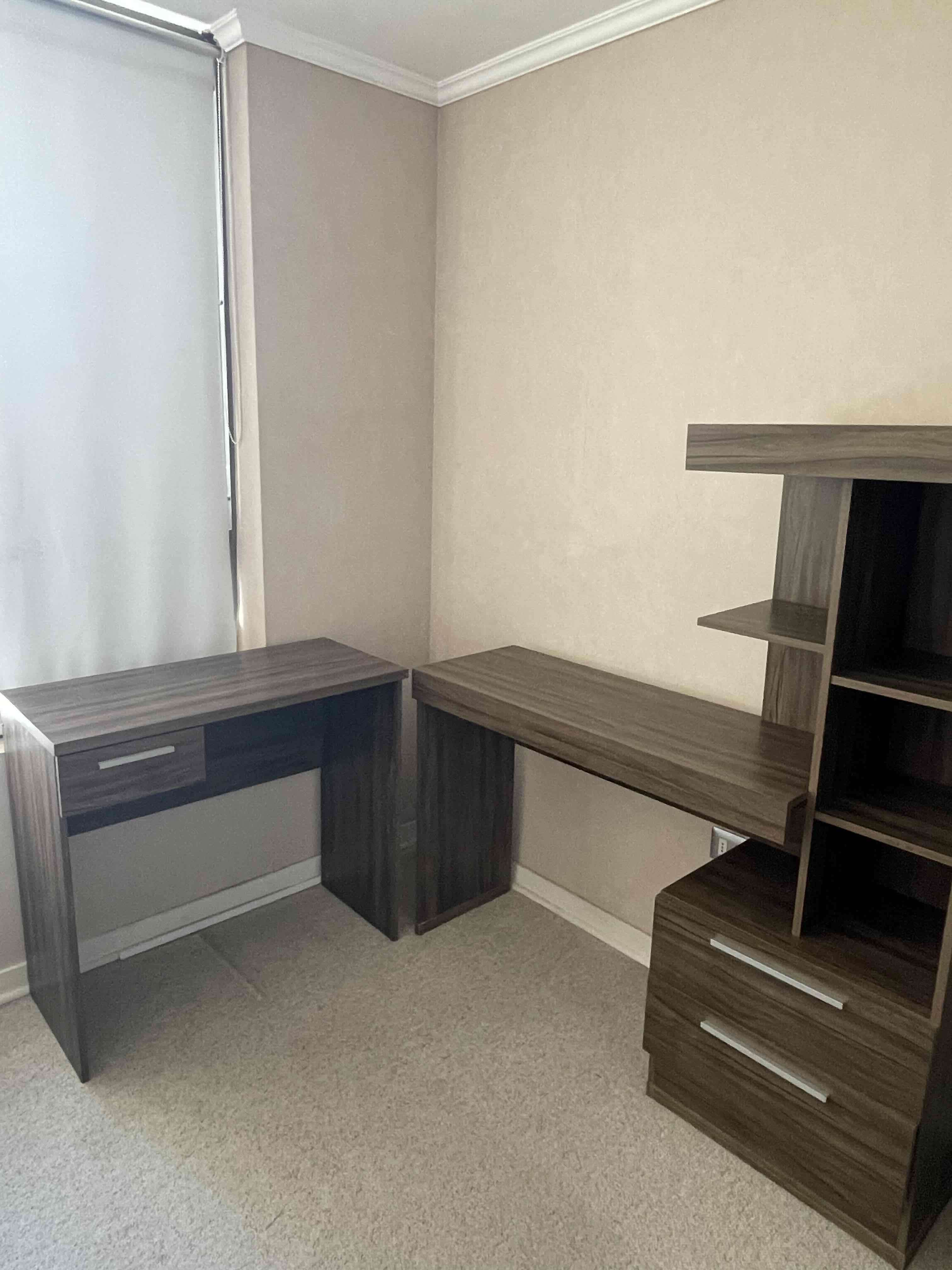 Escritorio de esquina en madera - miniatura 2