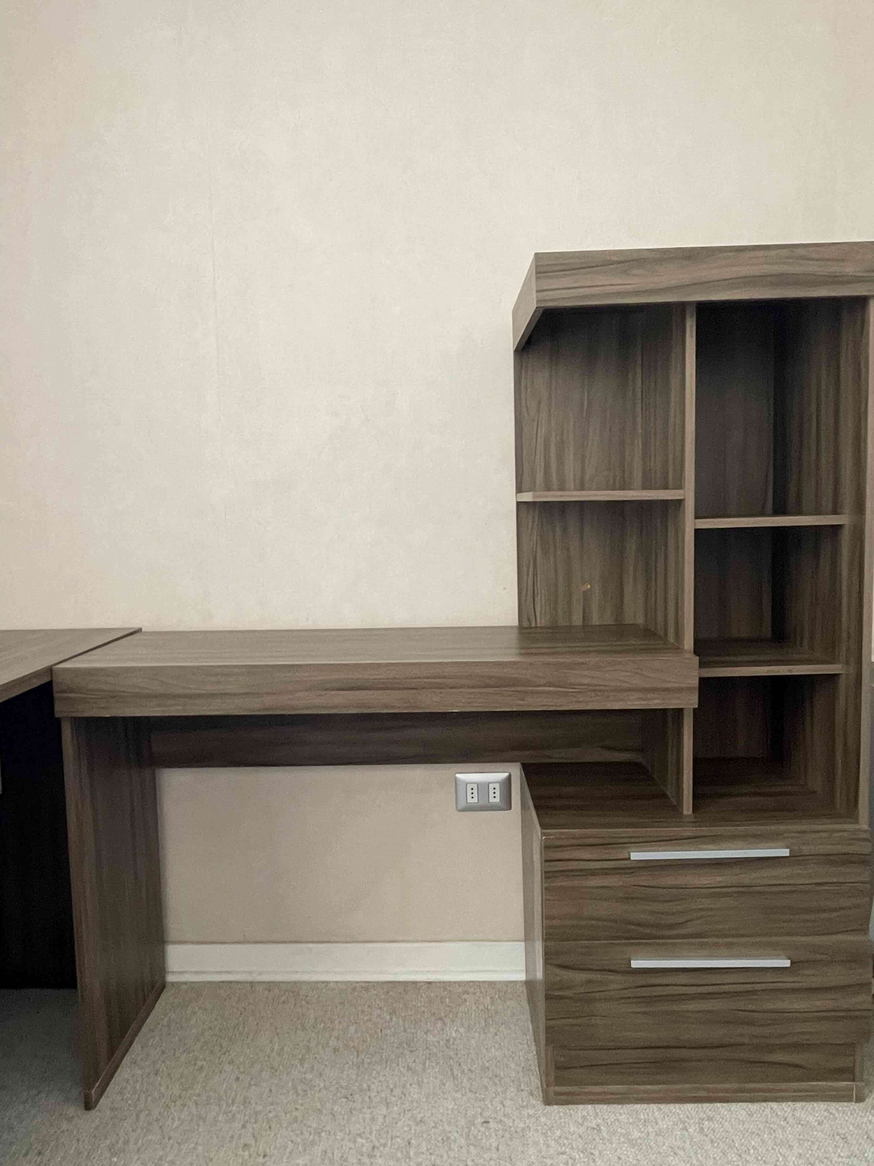 Escritorio de esquina en madera - miniatura 4