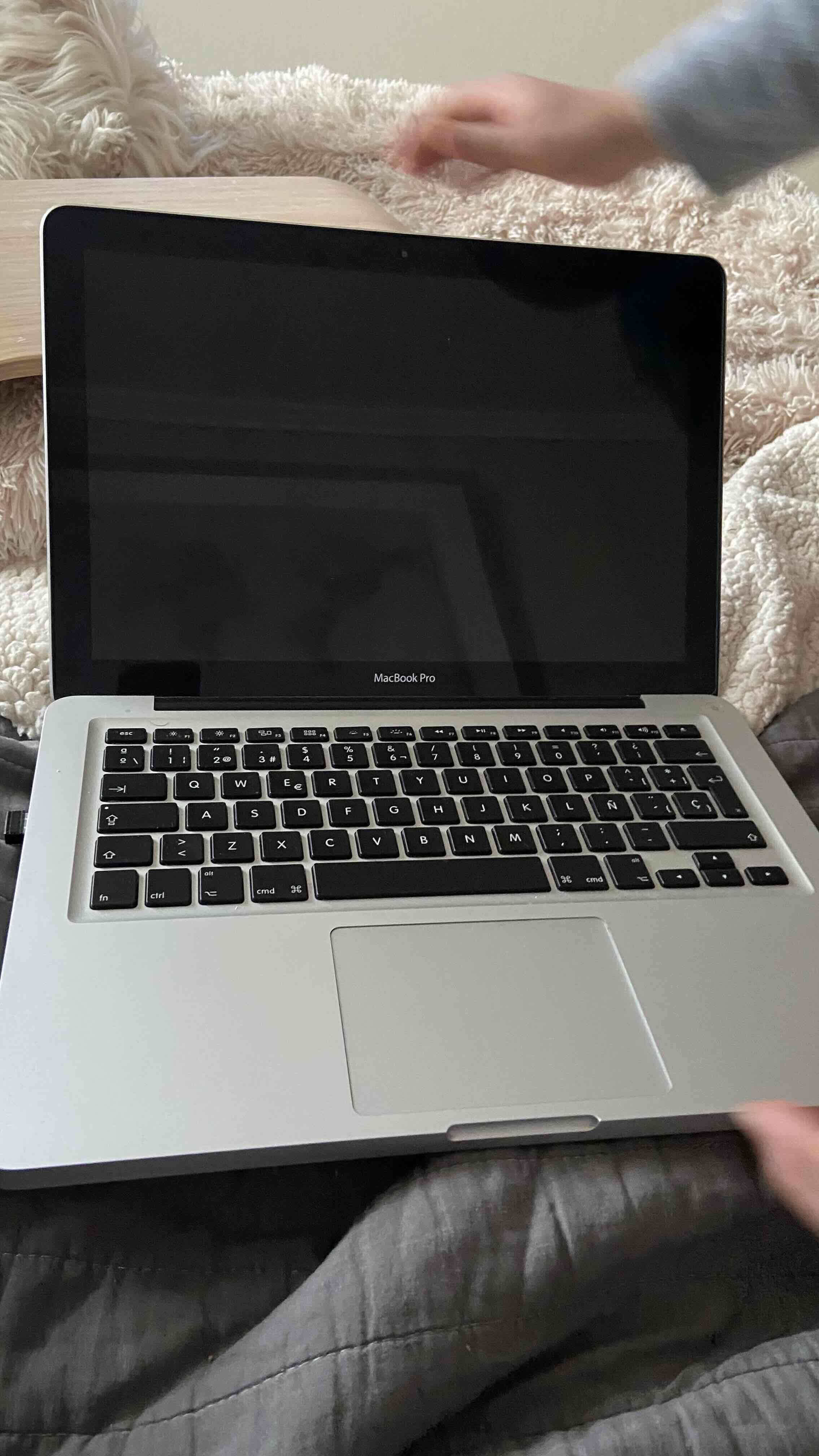 Macbook PRO Apple - miniatura 3