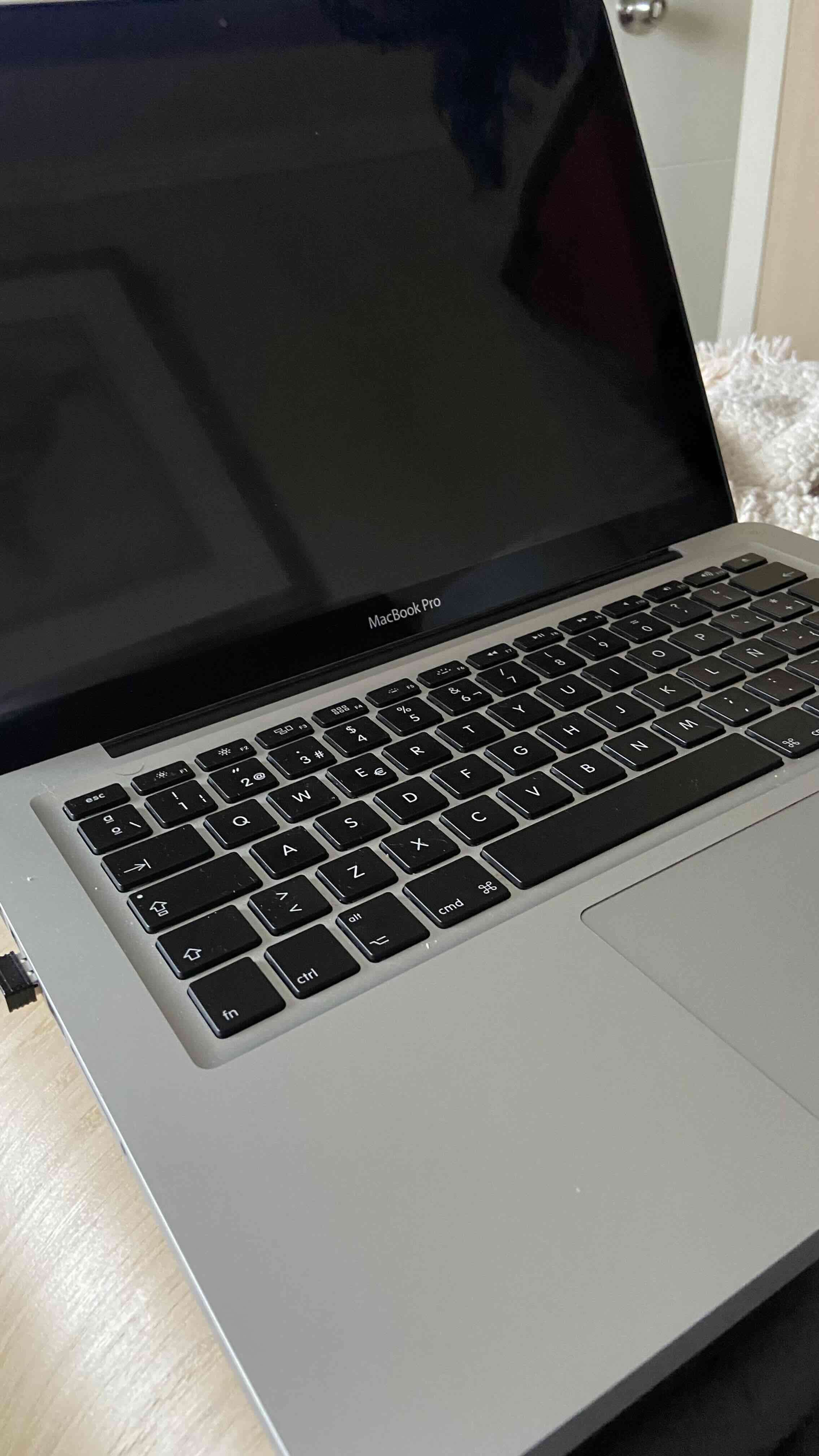 Macbook PRO Apple - miniatura 5