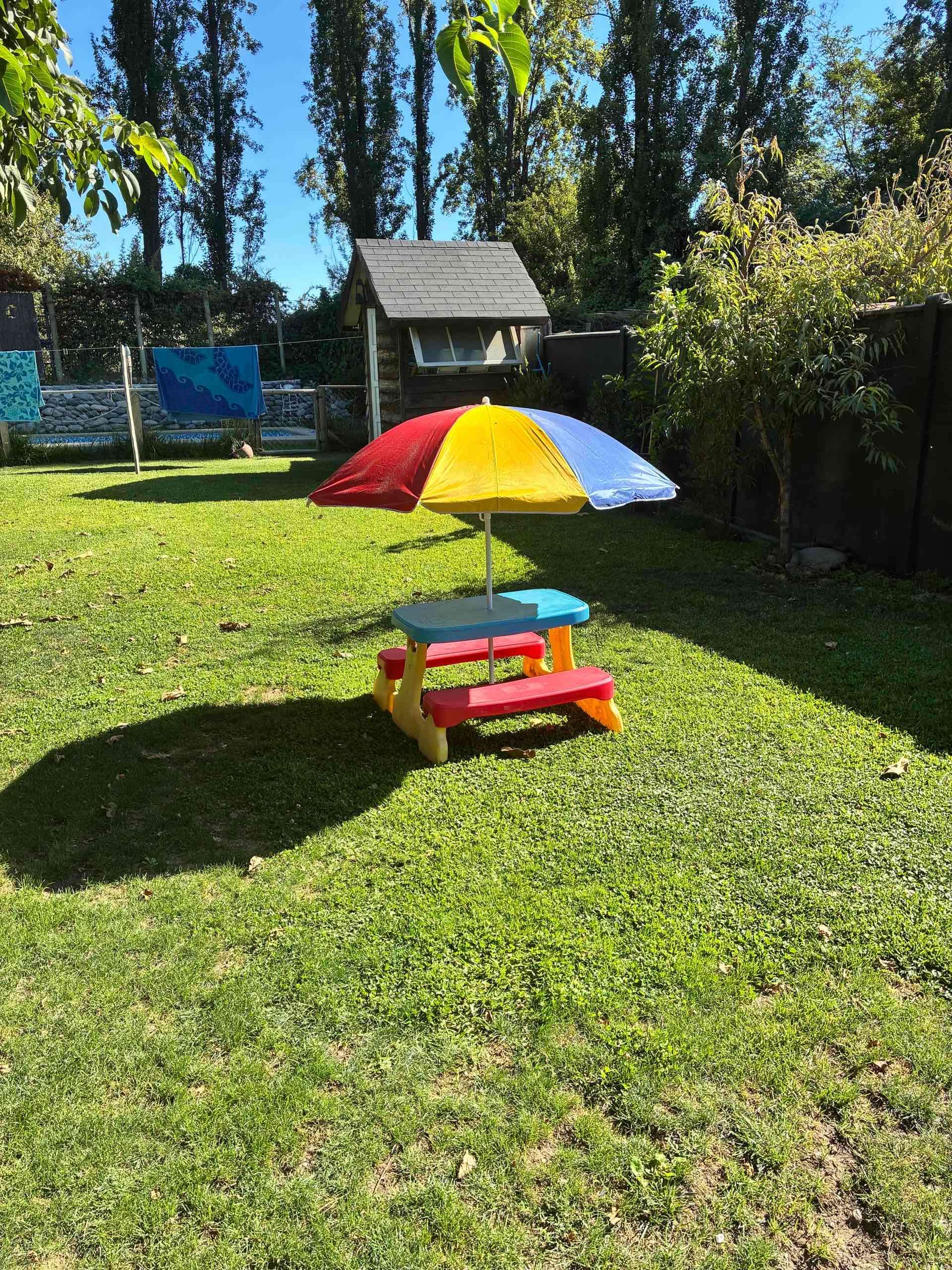 Mesa de picnic para niños con sombrilla - miniatura 3