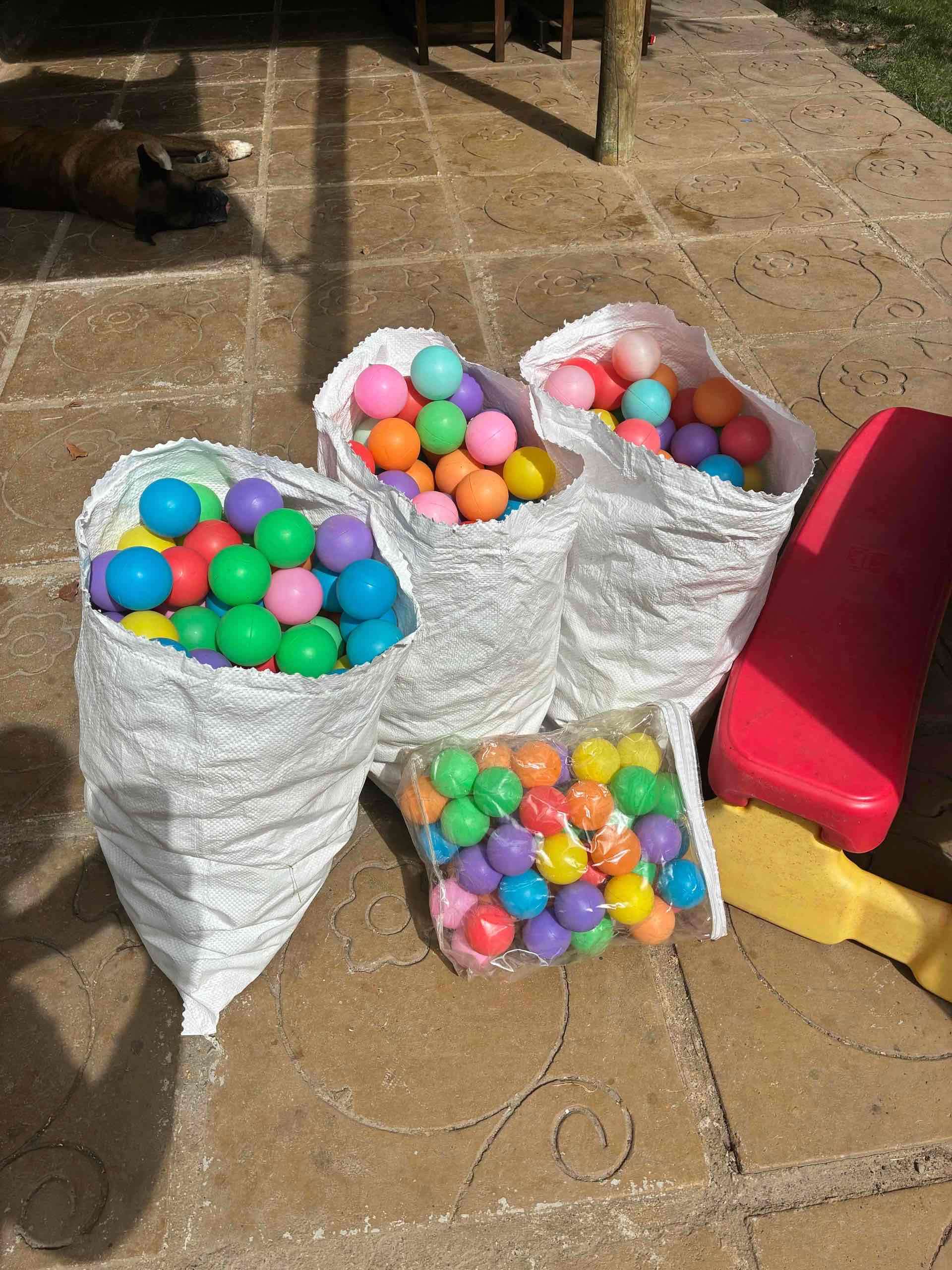 Pelotas de colores - miniatura 4