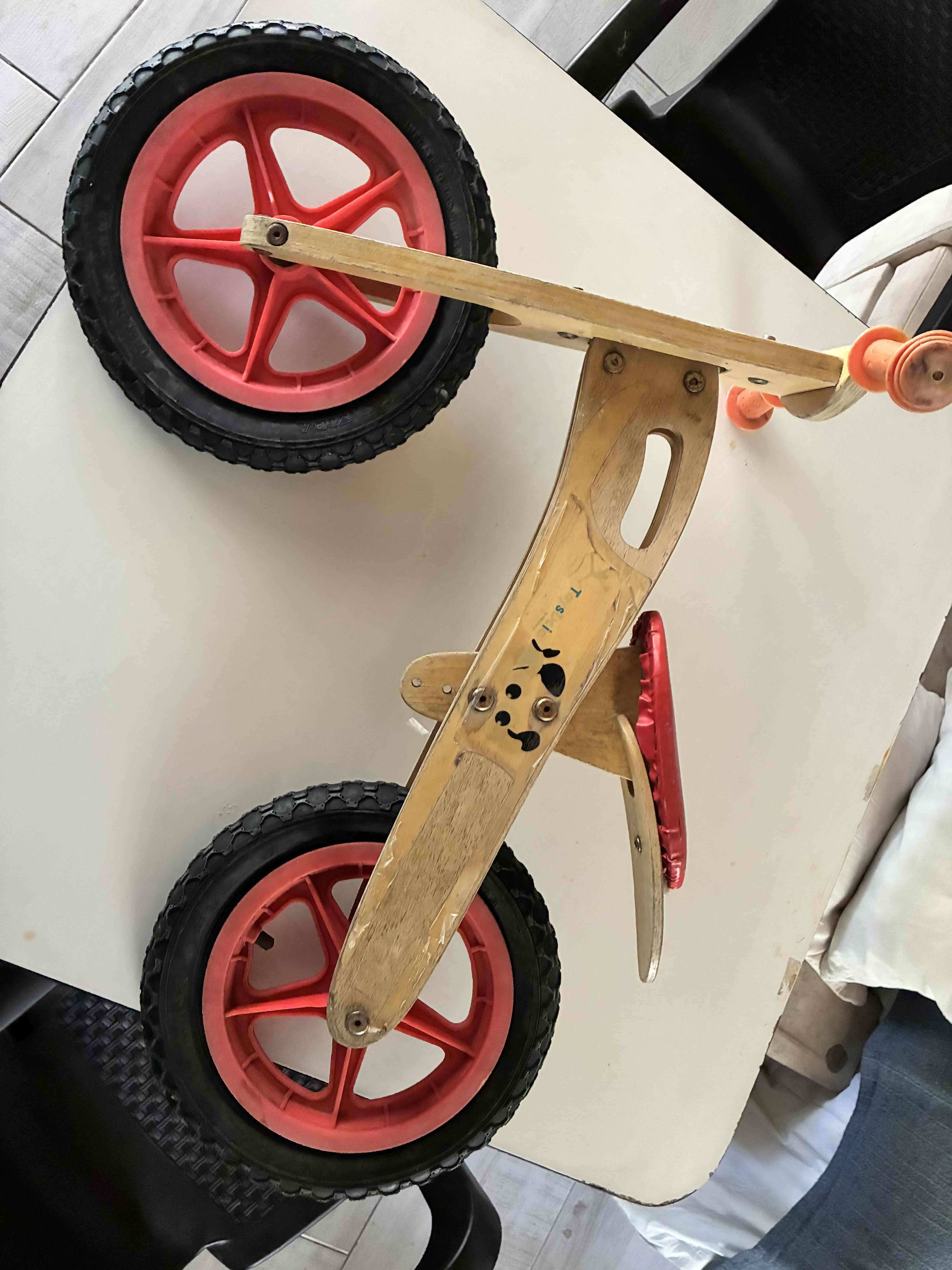 Bicicleta de equilibrio madera - miniatura 2