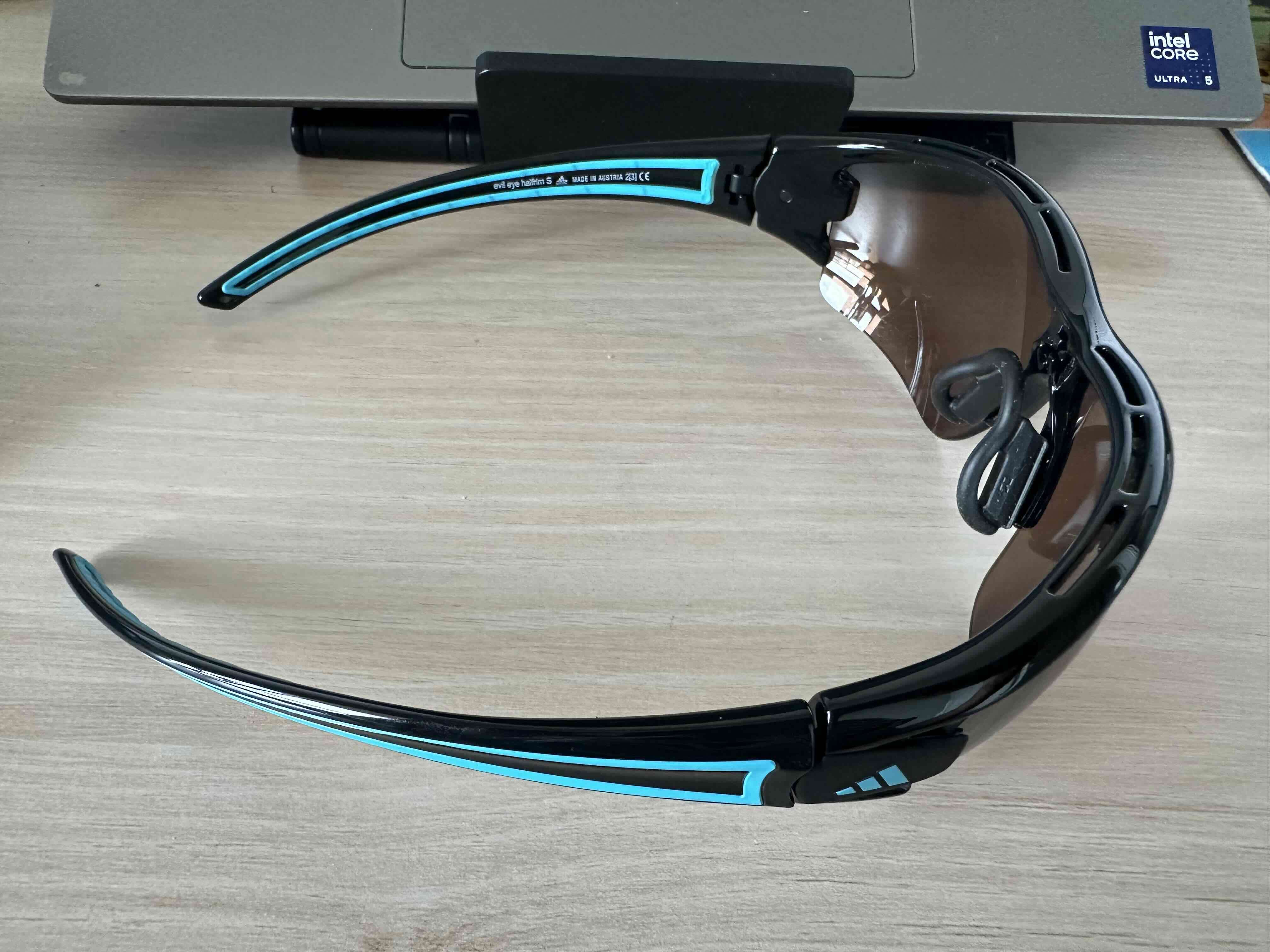 Lentes Adidas deportivas negras - miniatura 2