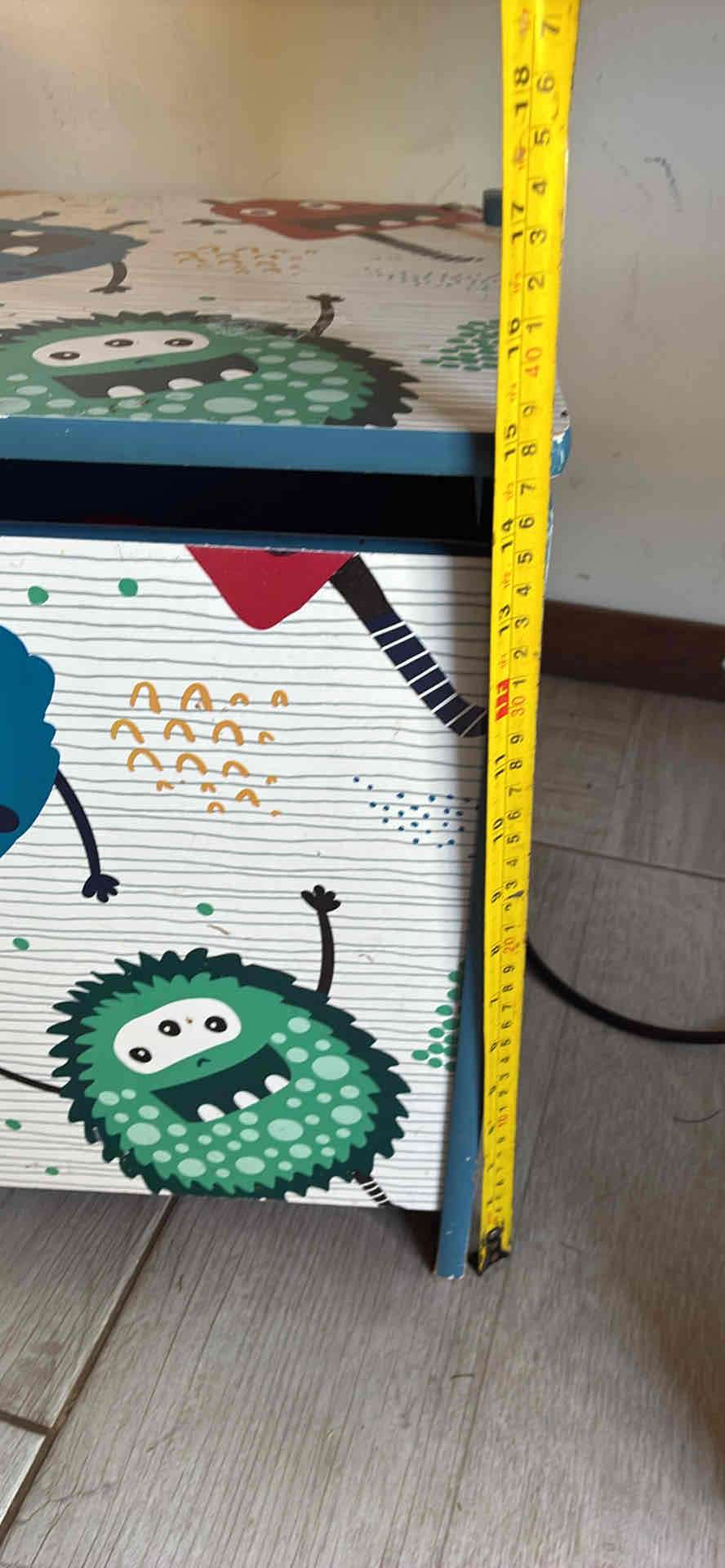 Baúl infantil con monstruos - miniatura 5