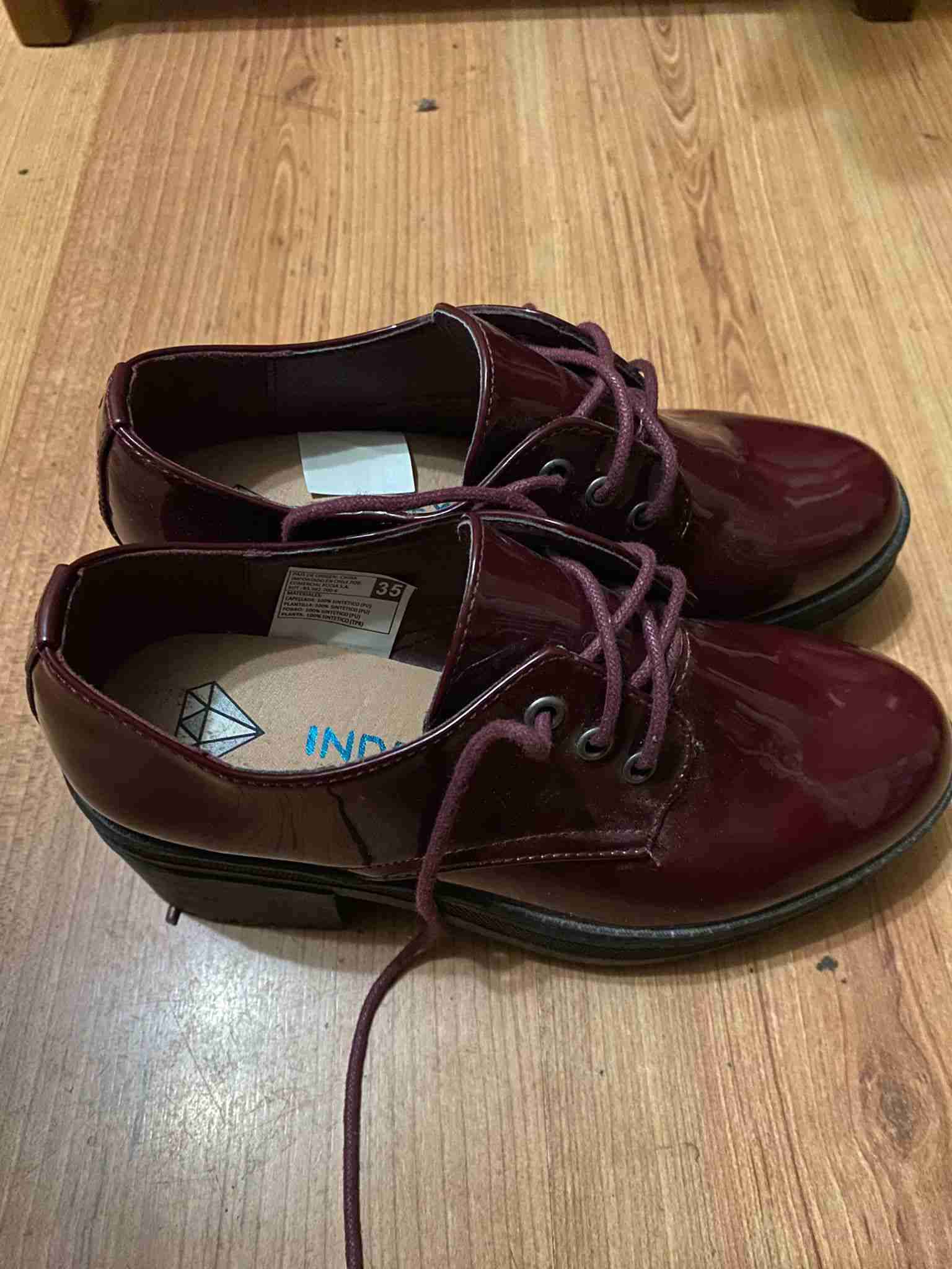 Botas negras de charol acolchonadas - miniatura 5