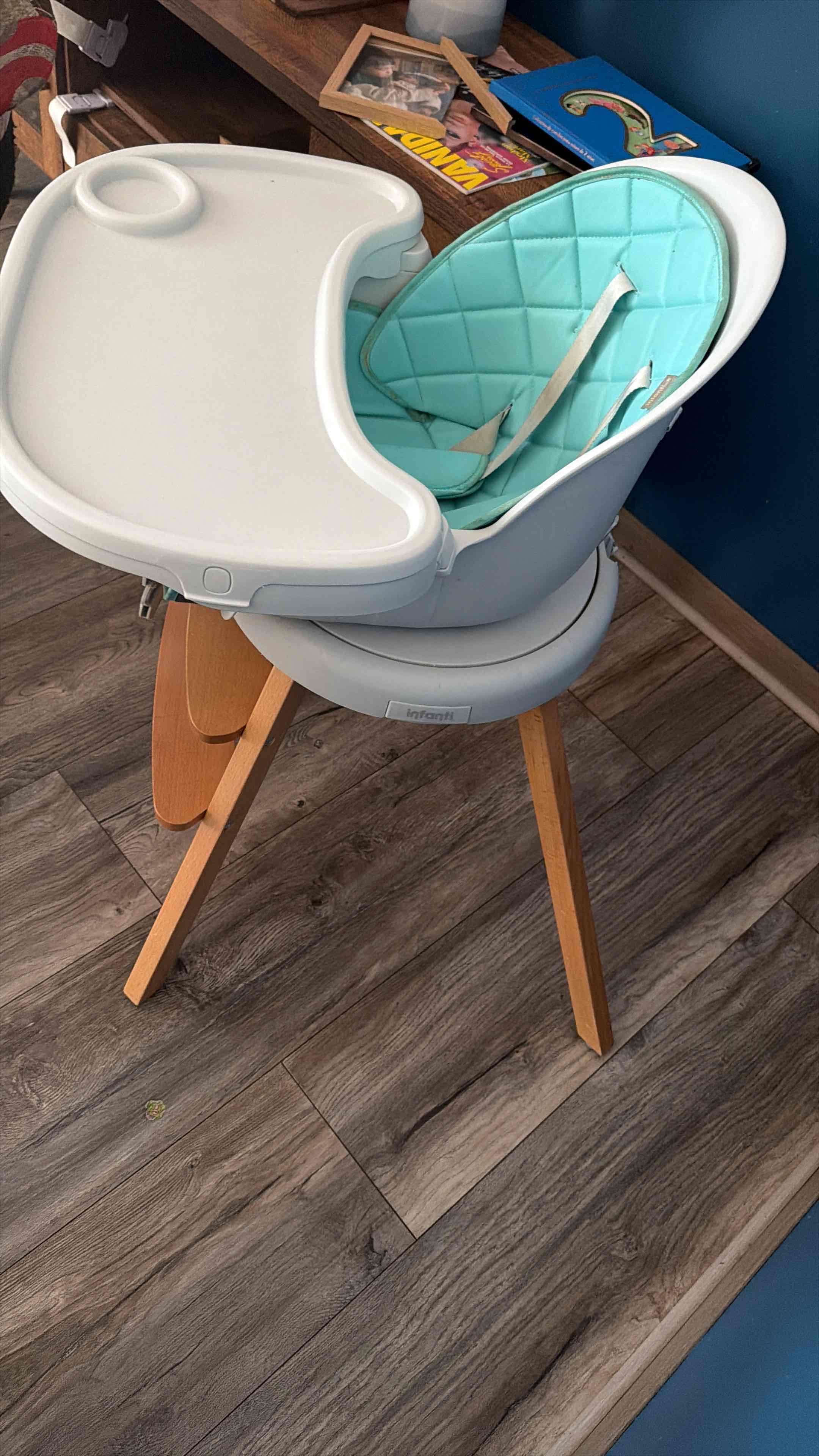 Silla alta para bebé ajustable - miniatura 3