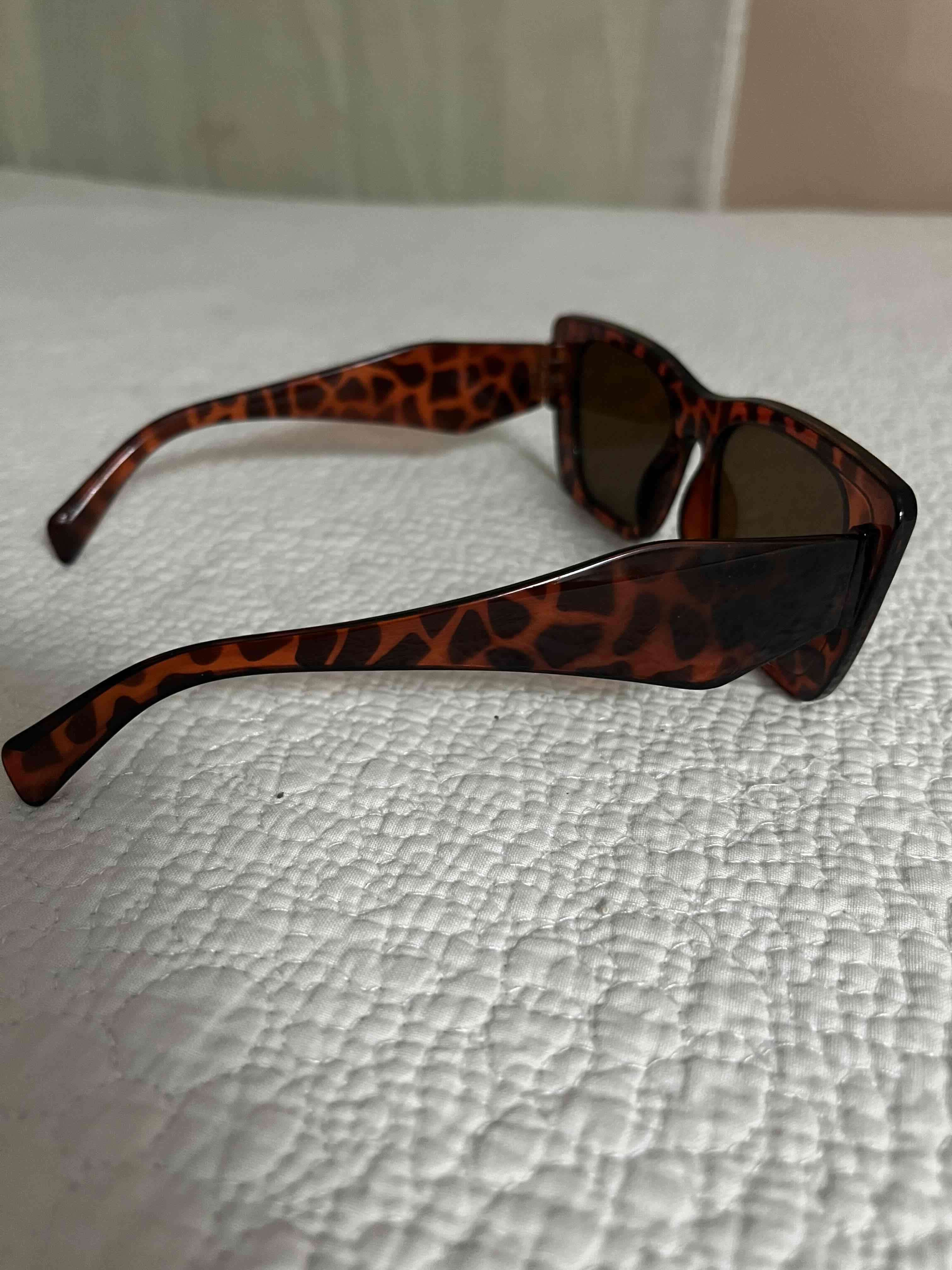 Gafas de sol con diseño animal print - miniatura 2