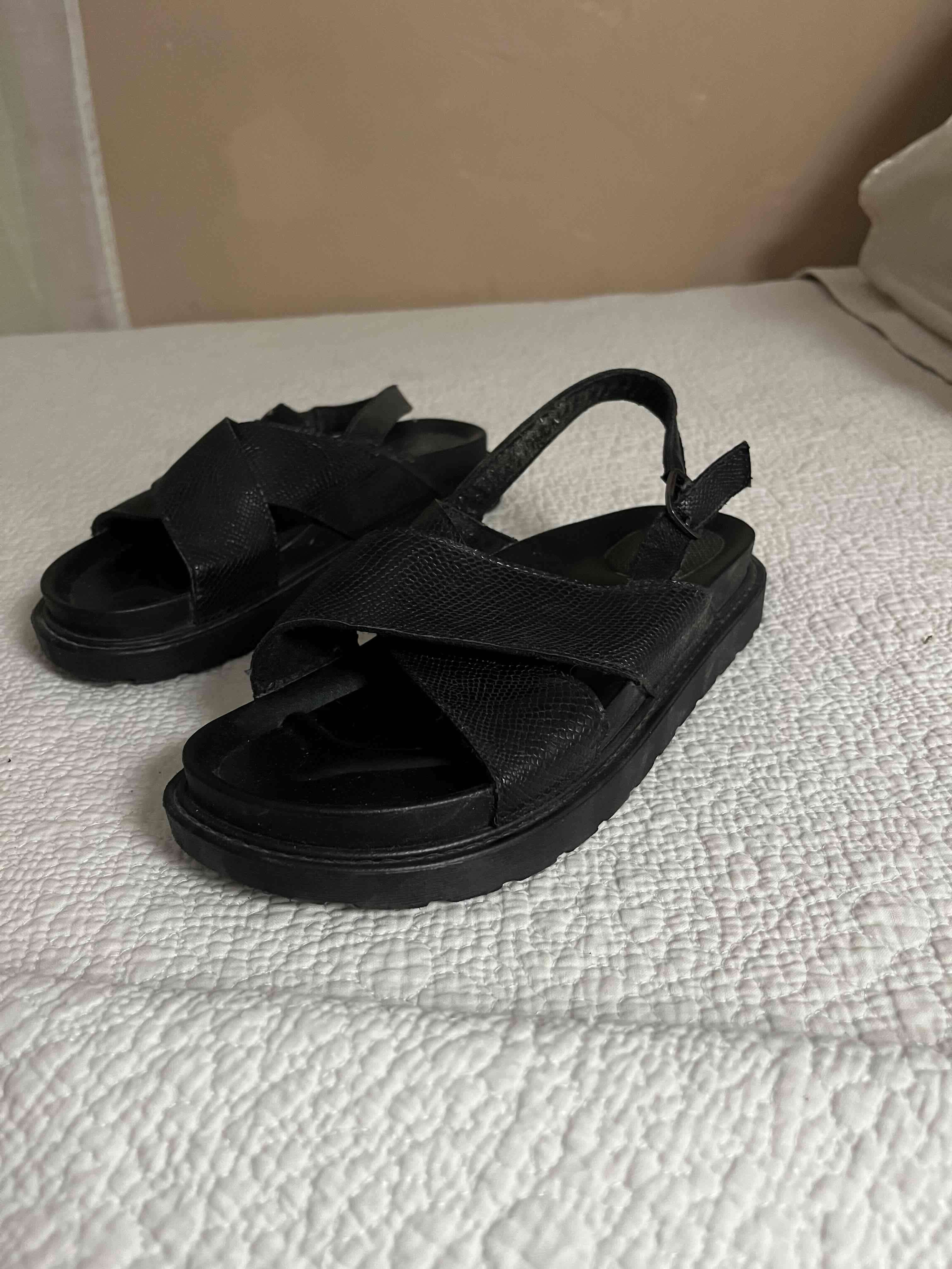 Sandalias negras - miniatura 5