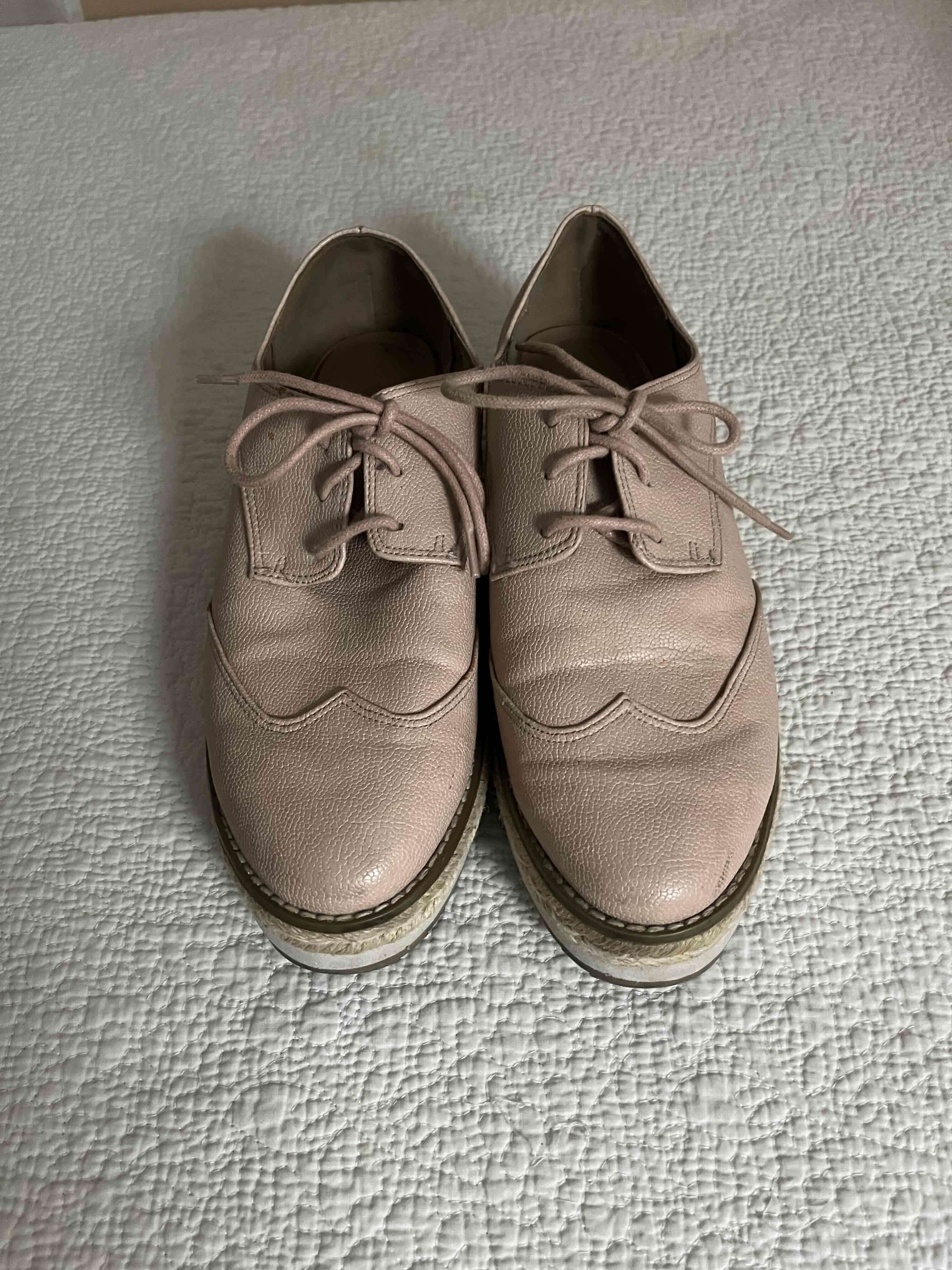 Zapatos rosados con plataforma - miniatura 3