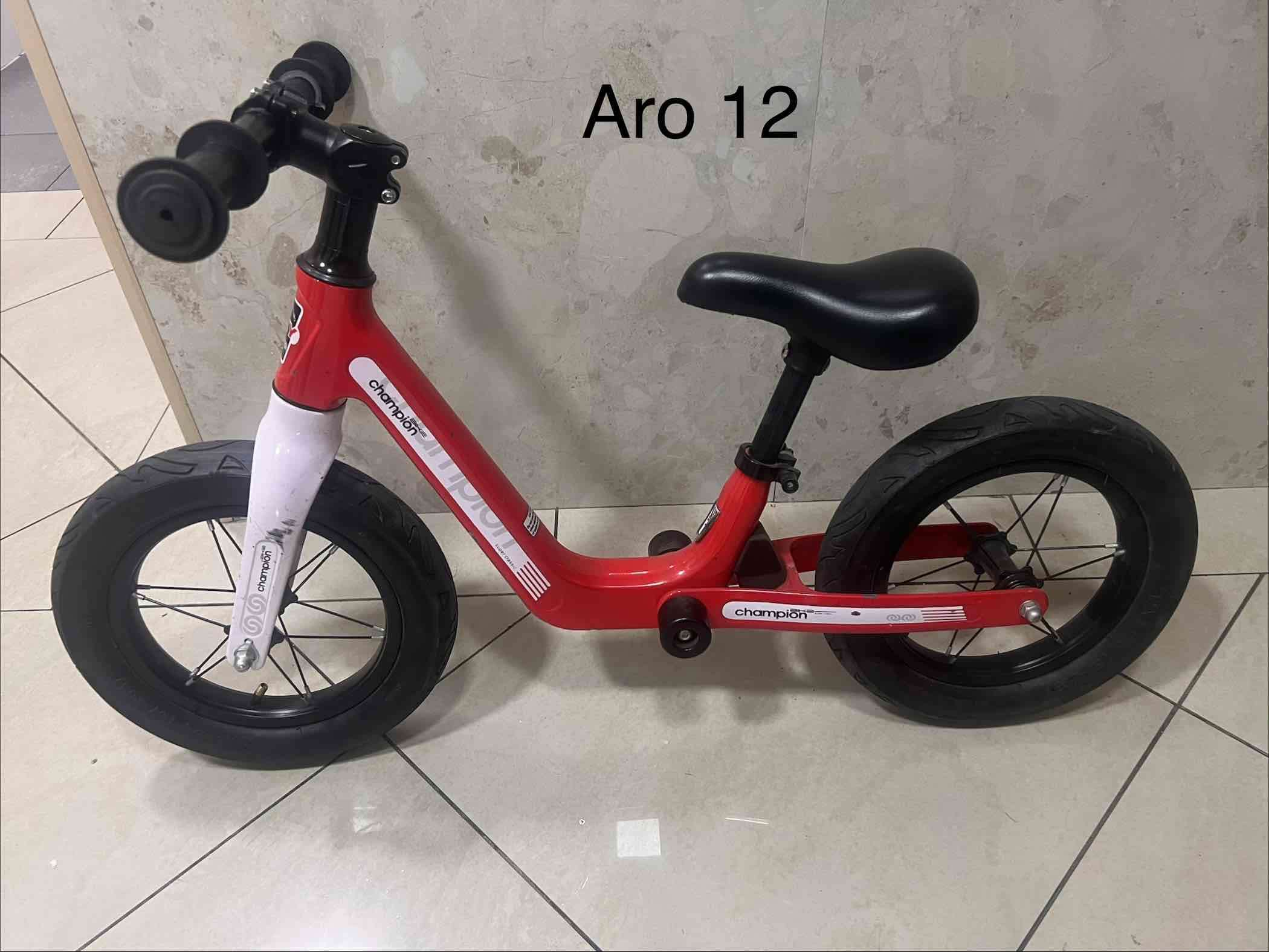 Bicicleta de equilibrio aro 12 roja