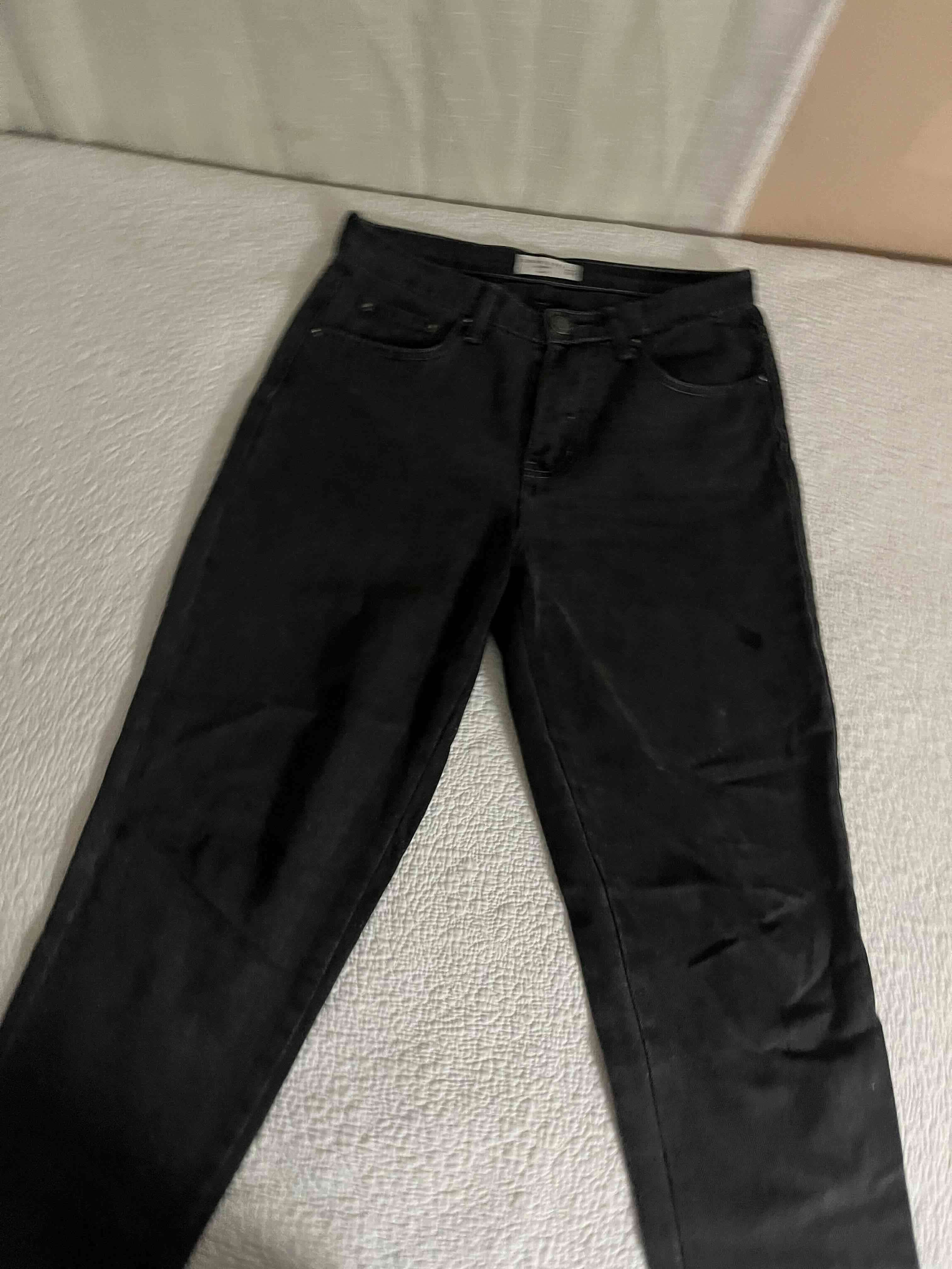 Jeans negros clásicos - miniatura 6