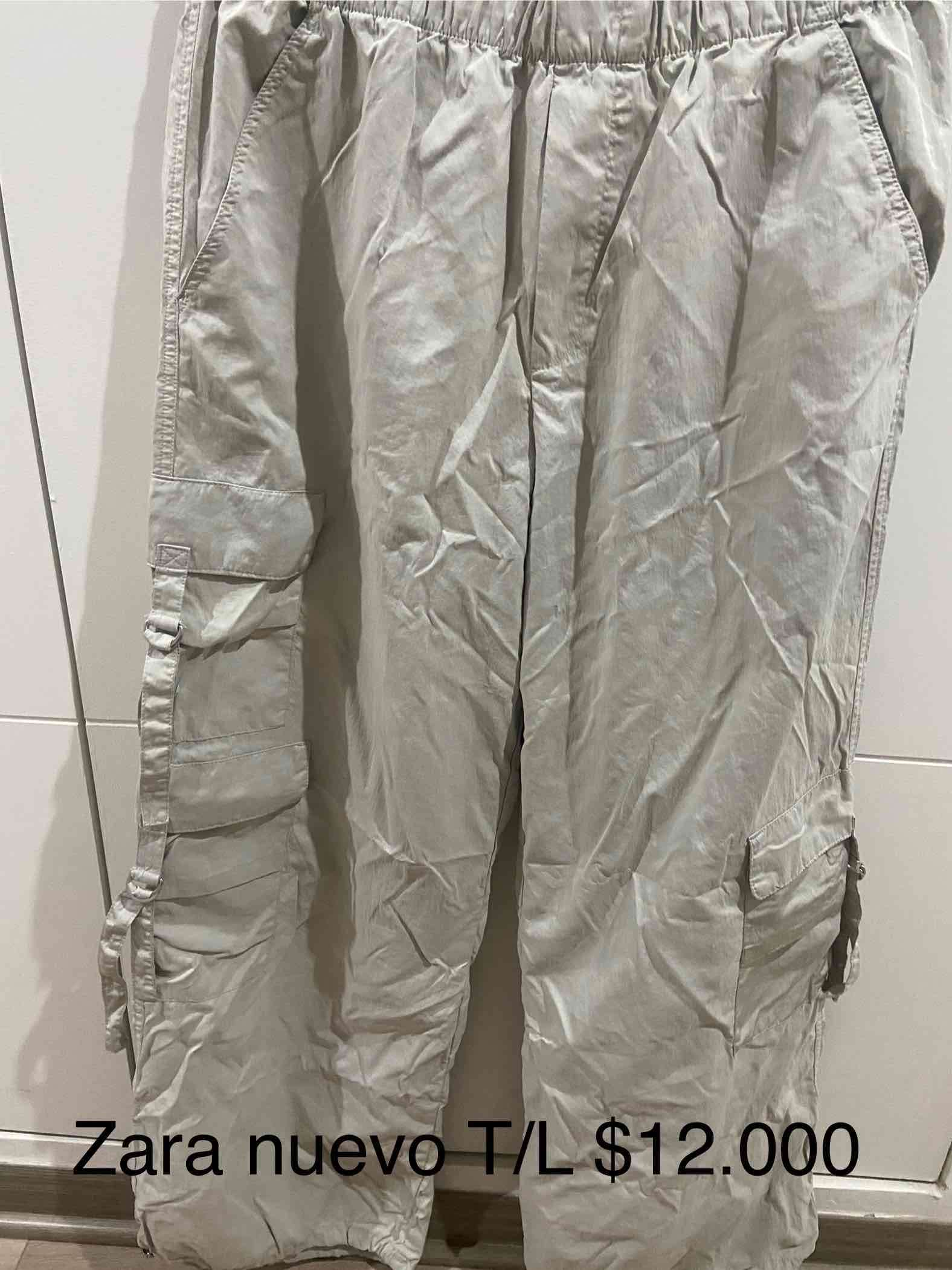 Pantalón cargo gris Zara