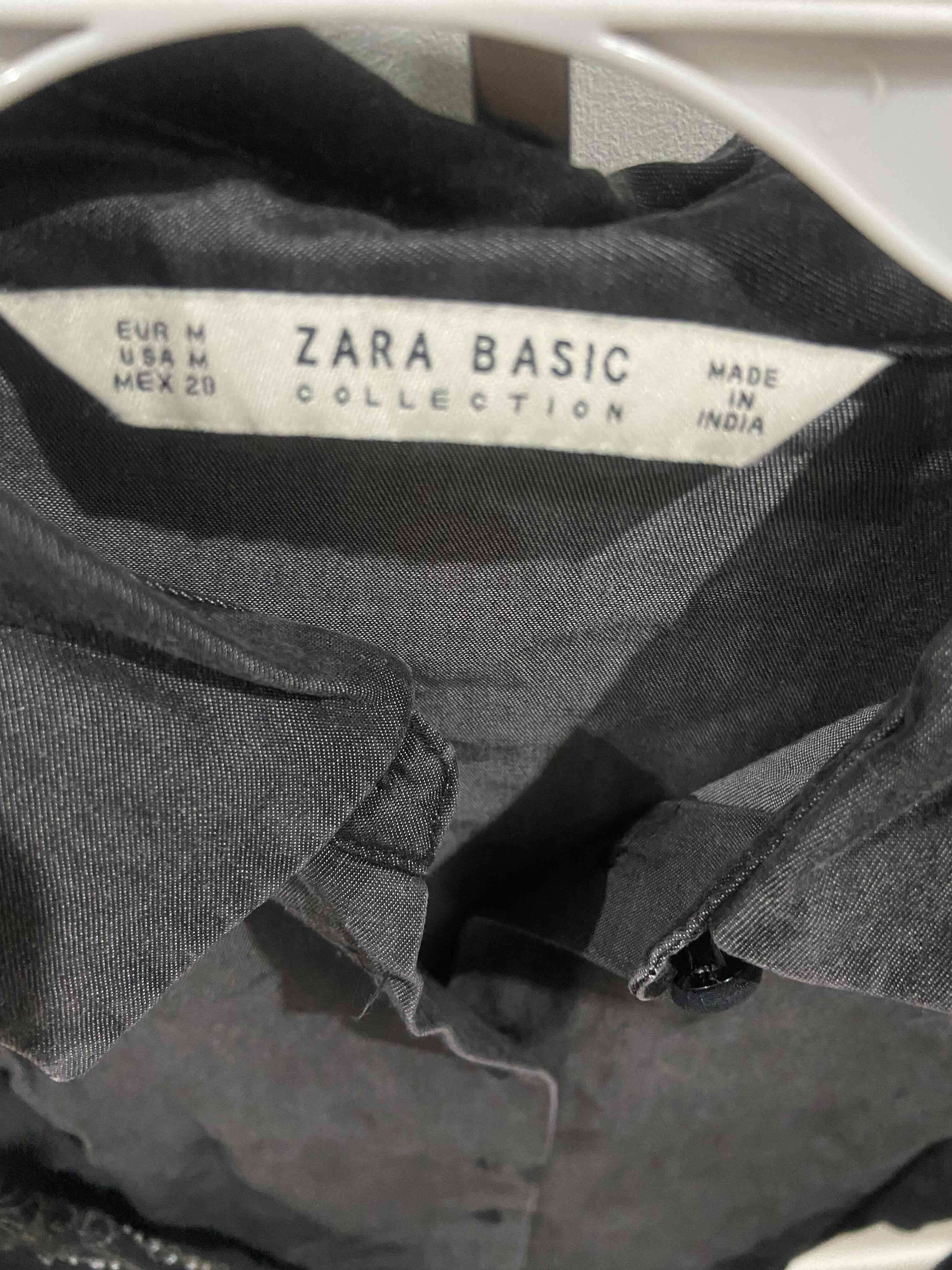 Blusa gris Zara encaje negro - miniatura 2