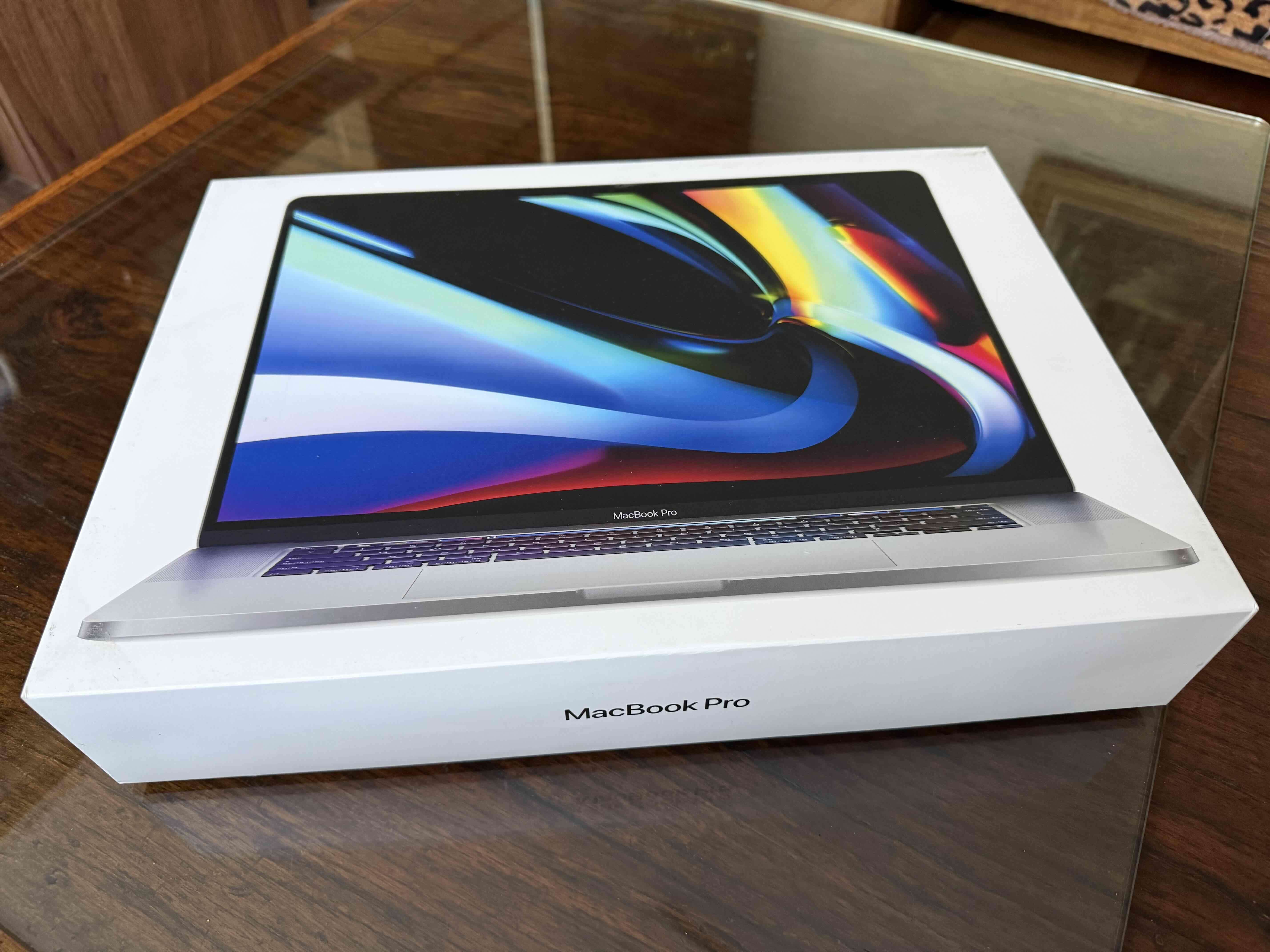 MacBook Pro 16-inch - model A2141Space grey$530.00 - miniatura 1