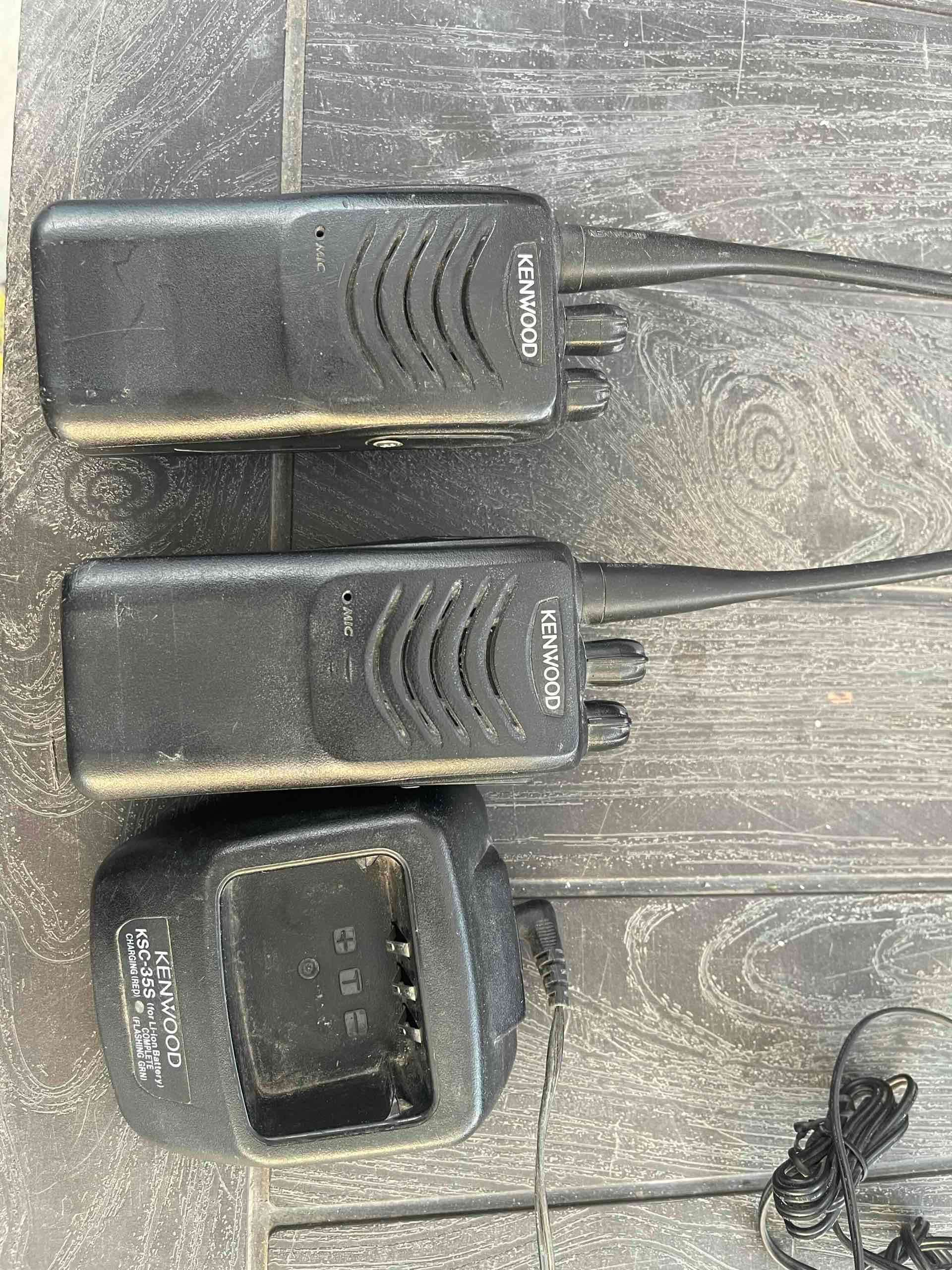 Radios Kenwood con cargador