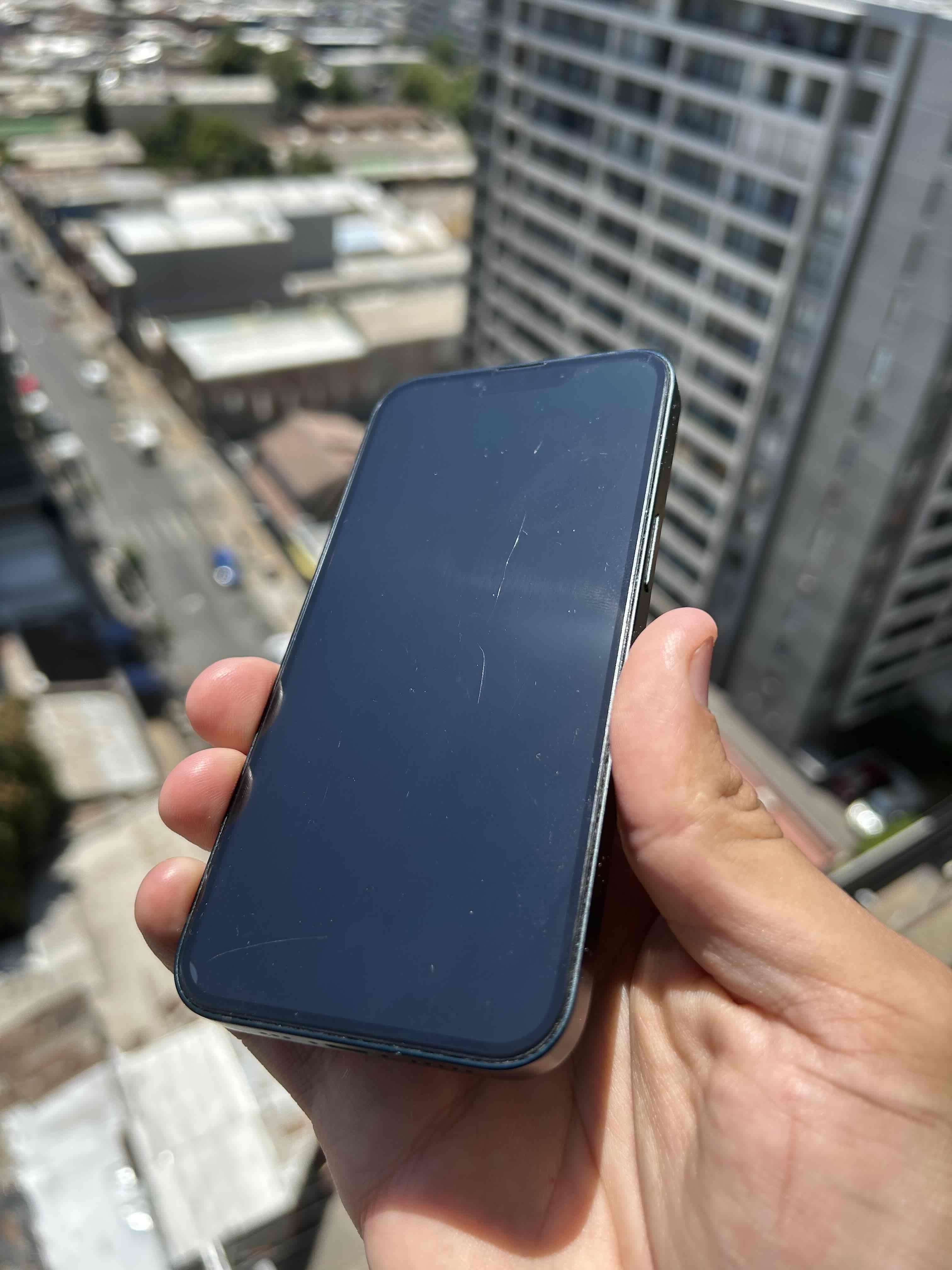 iPhone 13 128gb 97% batería - miniatura 2