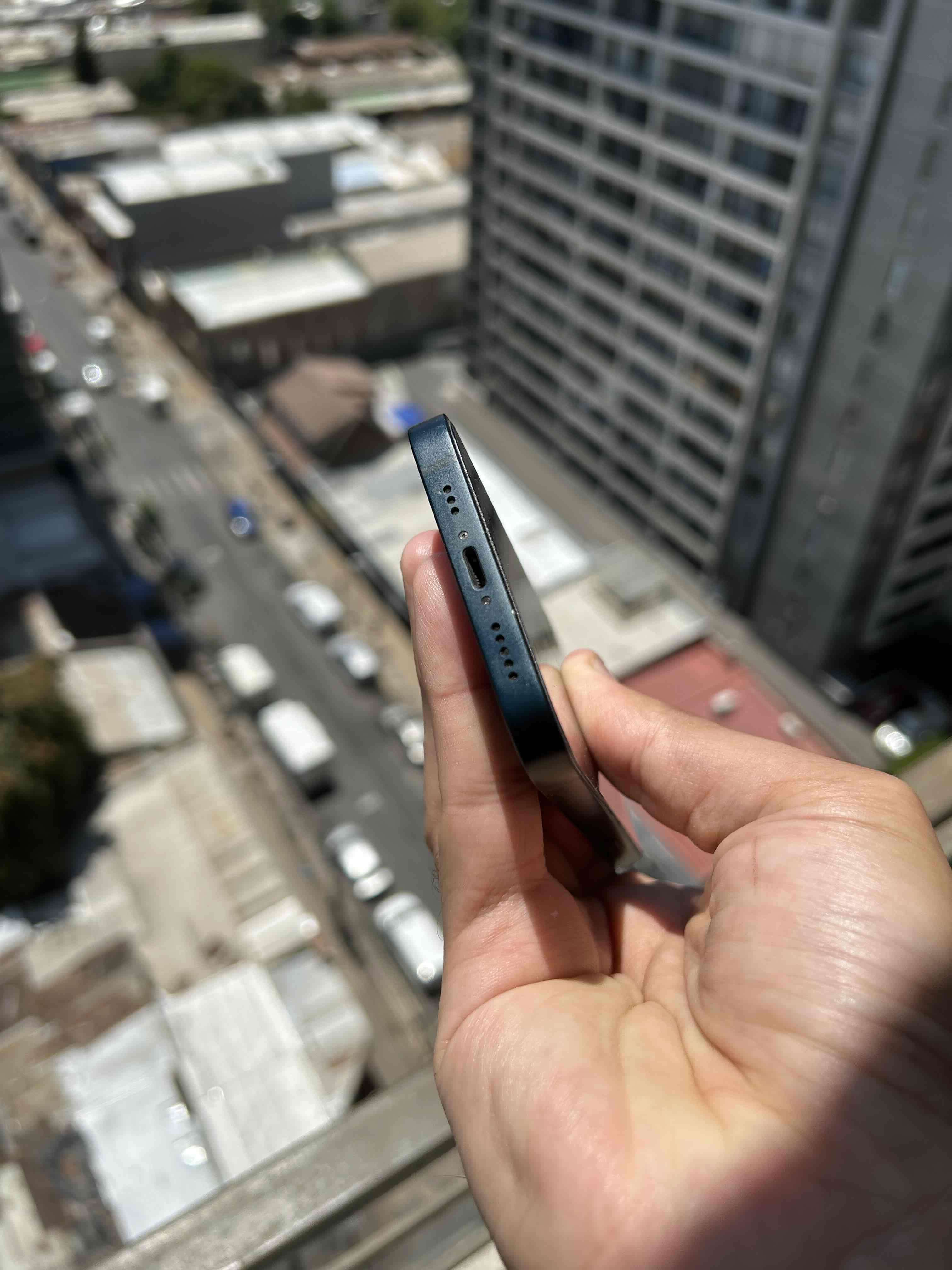 iPhone 13 128gb 97% batería - miniatura 4