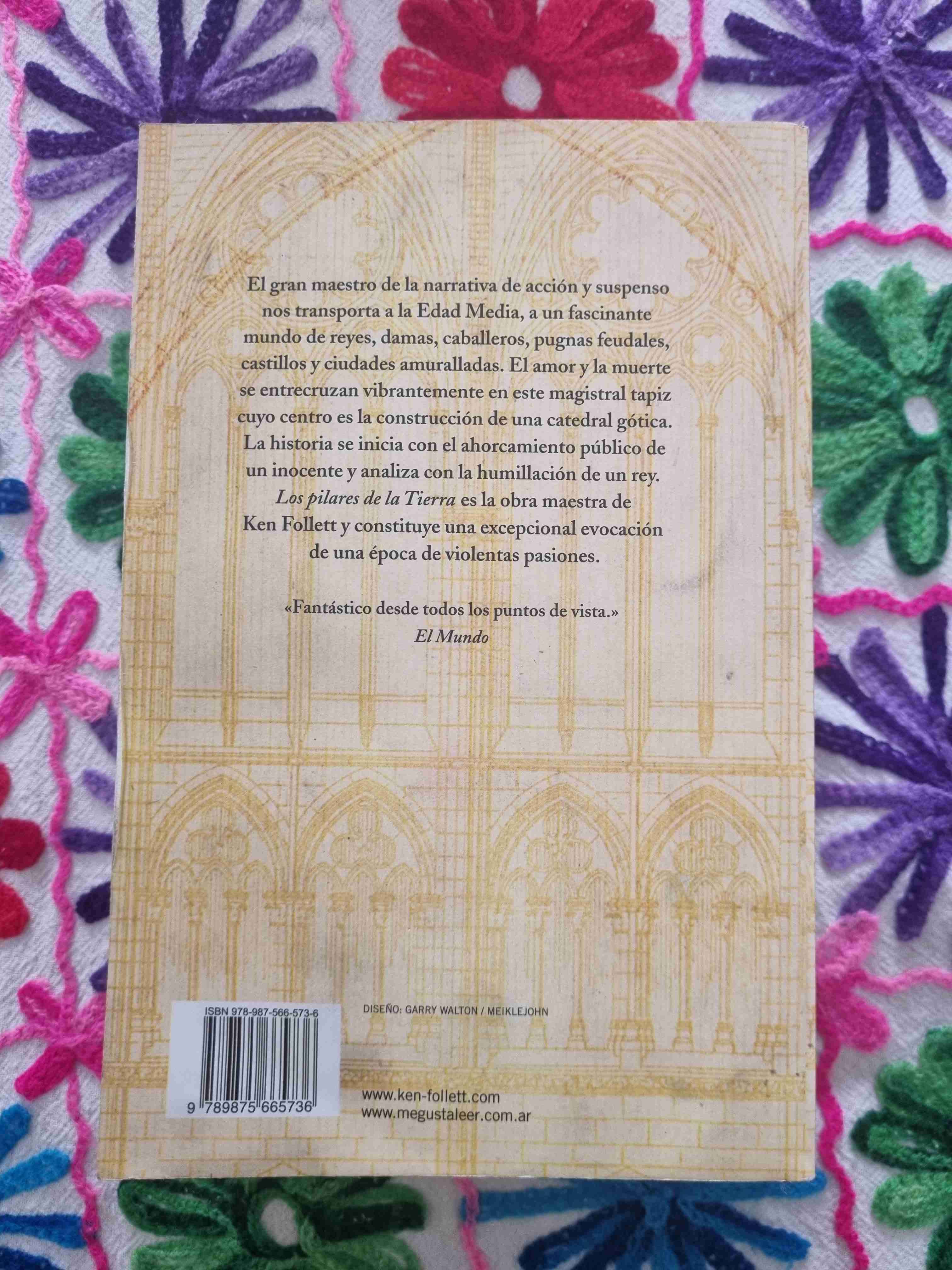 Libro Los Pilares de la Tierra Ken Follet - miniatura 2