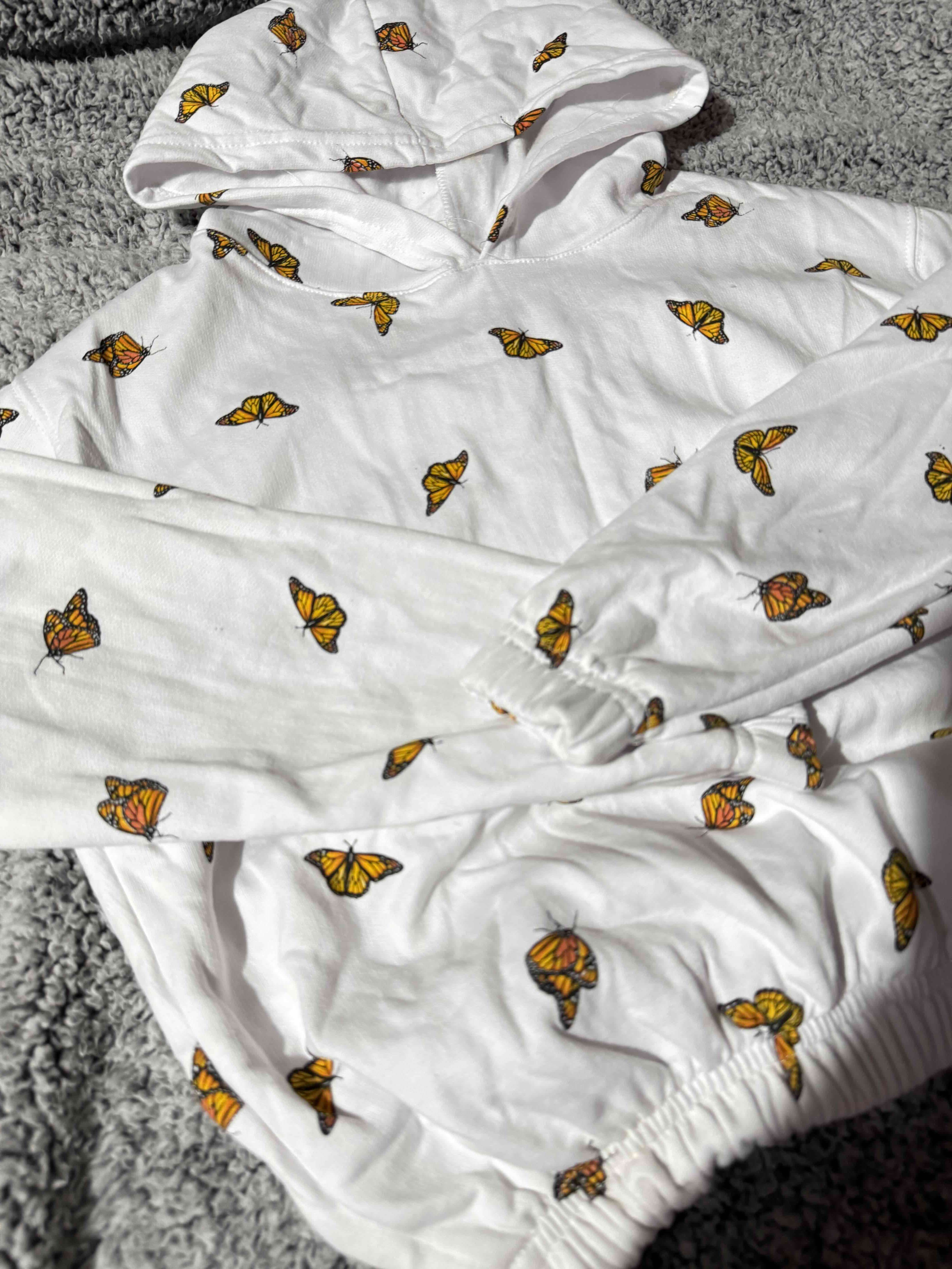 Polerón blanco con mariposas - miniatura 2