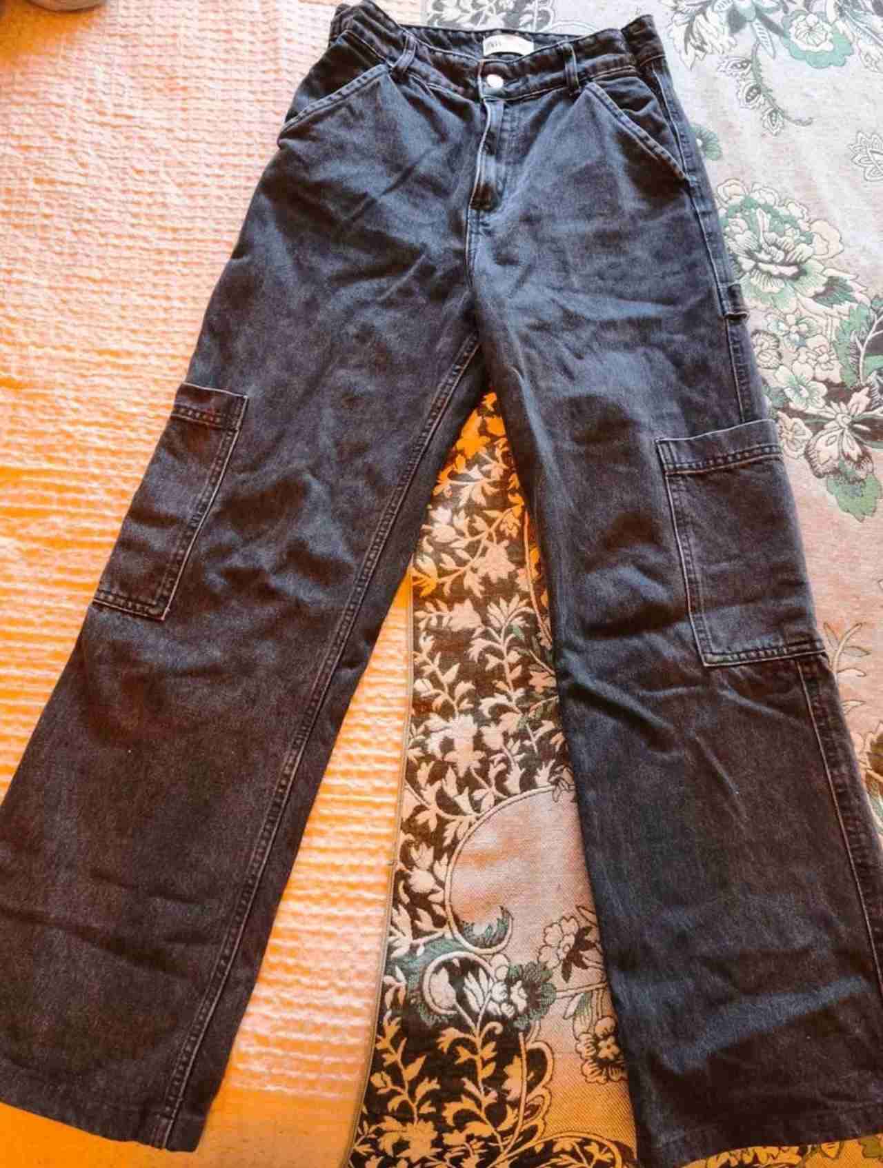 Pantalones cargo negros de mezclilla