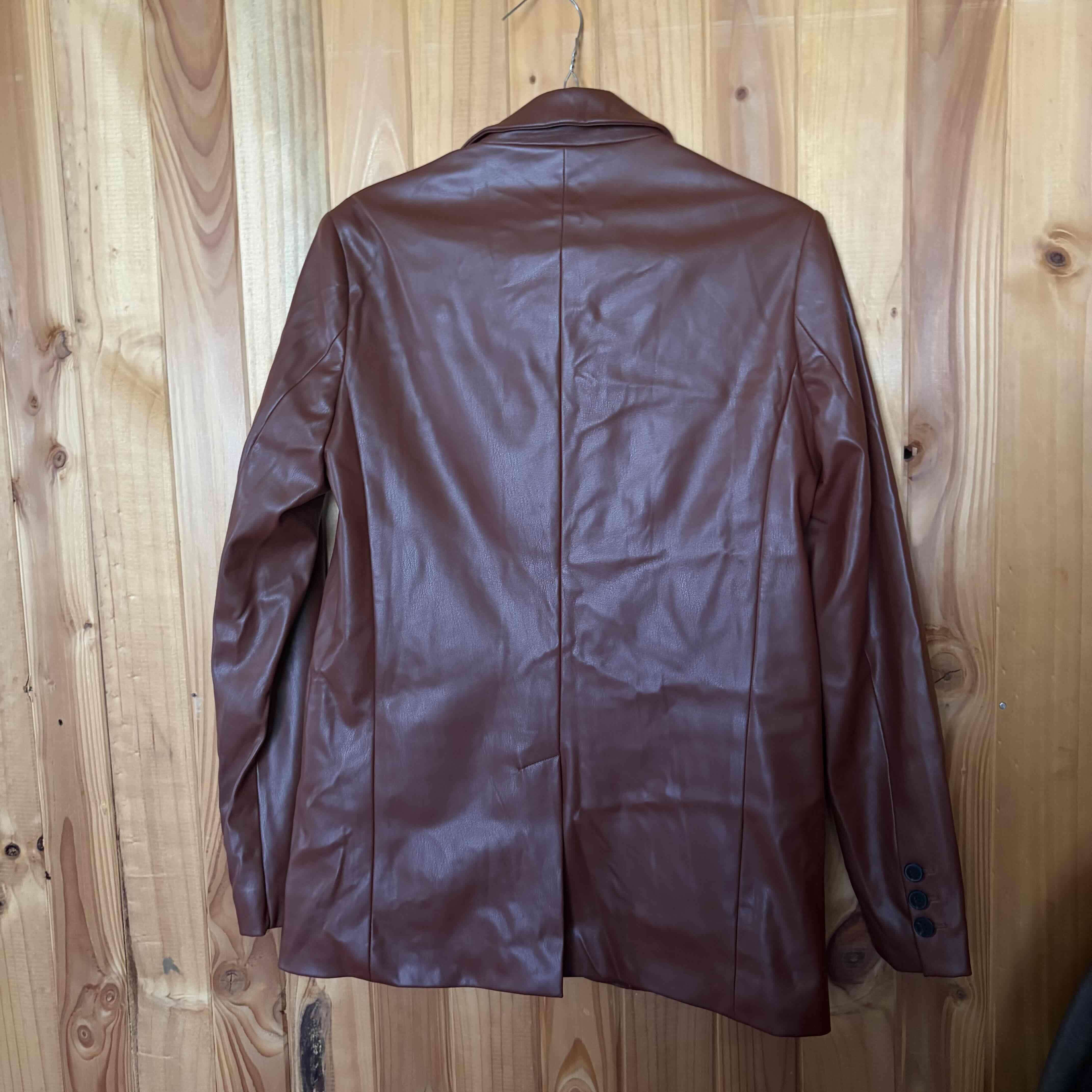 Blazer café de cuero sintético - miniatura 2