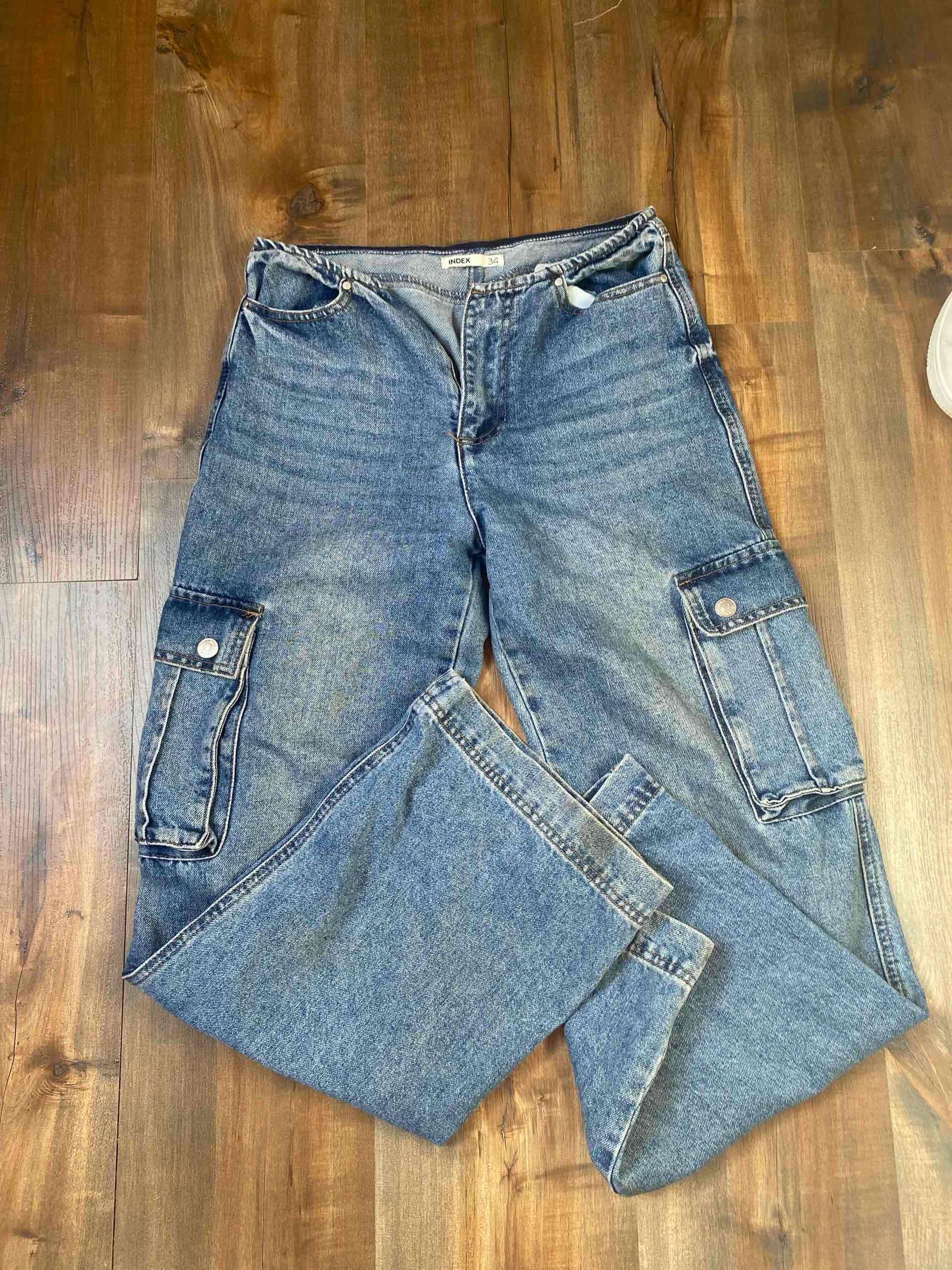 Jeans cargo azul mujer